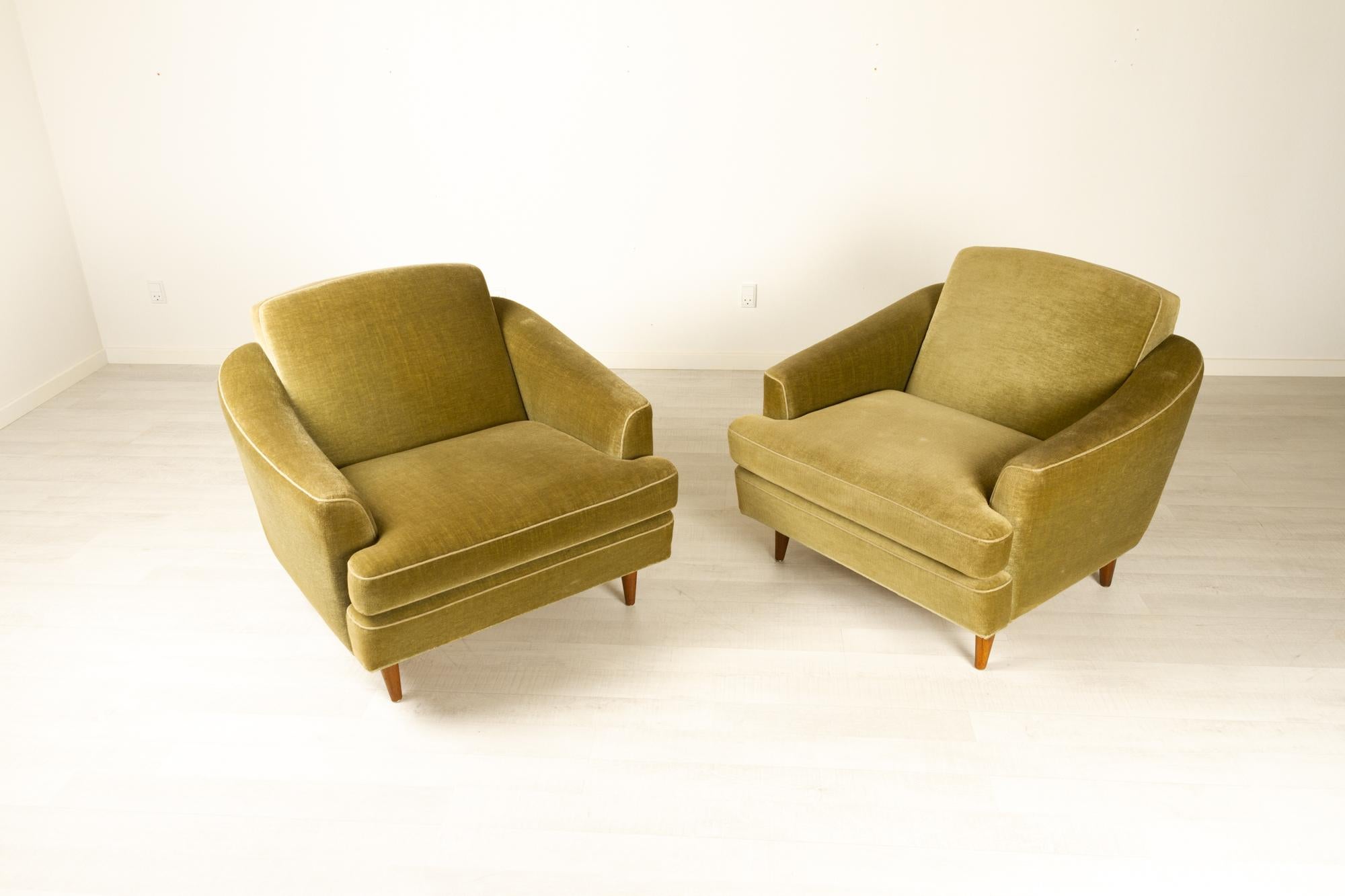 Mid-Century Modern Pair of Danish Modern Green Velvet Lounge Chairs, 1950s