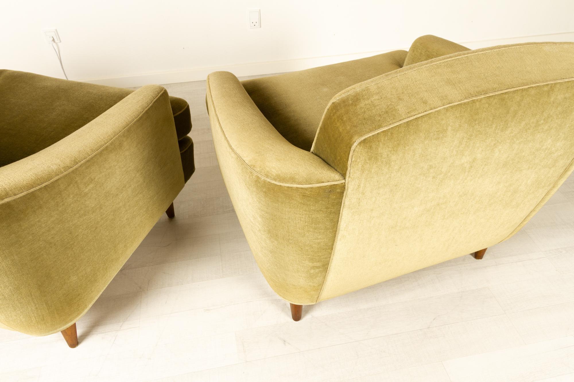 Pair of Danish Modern Green Velvet Lounge Chairs, 1950s 3