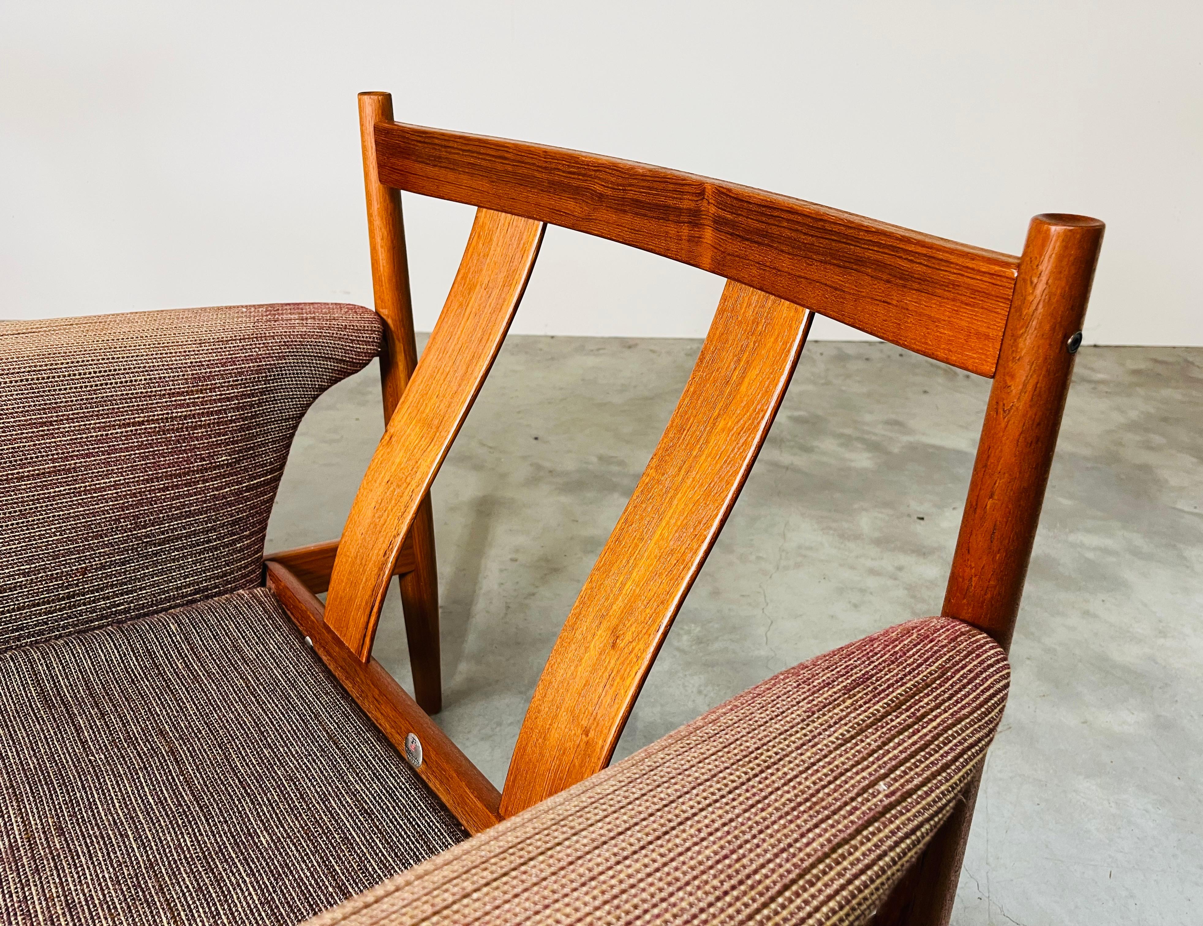 Acciaio Coppia di sedie da salotto moderne danesi in teak Grete Jalk France & Son 1960s in vendita