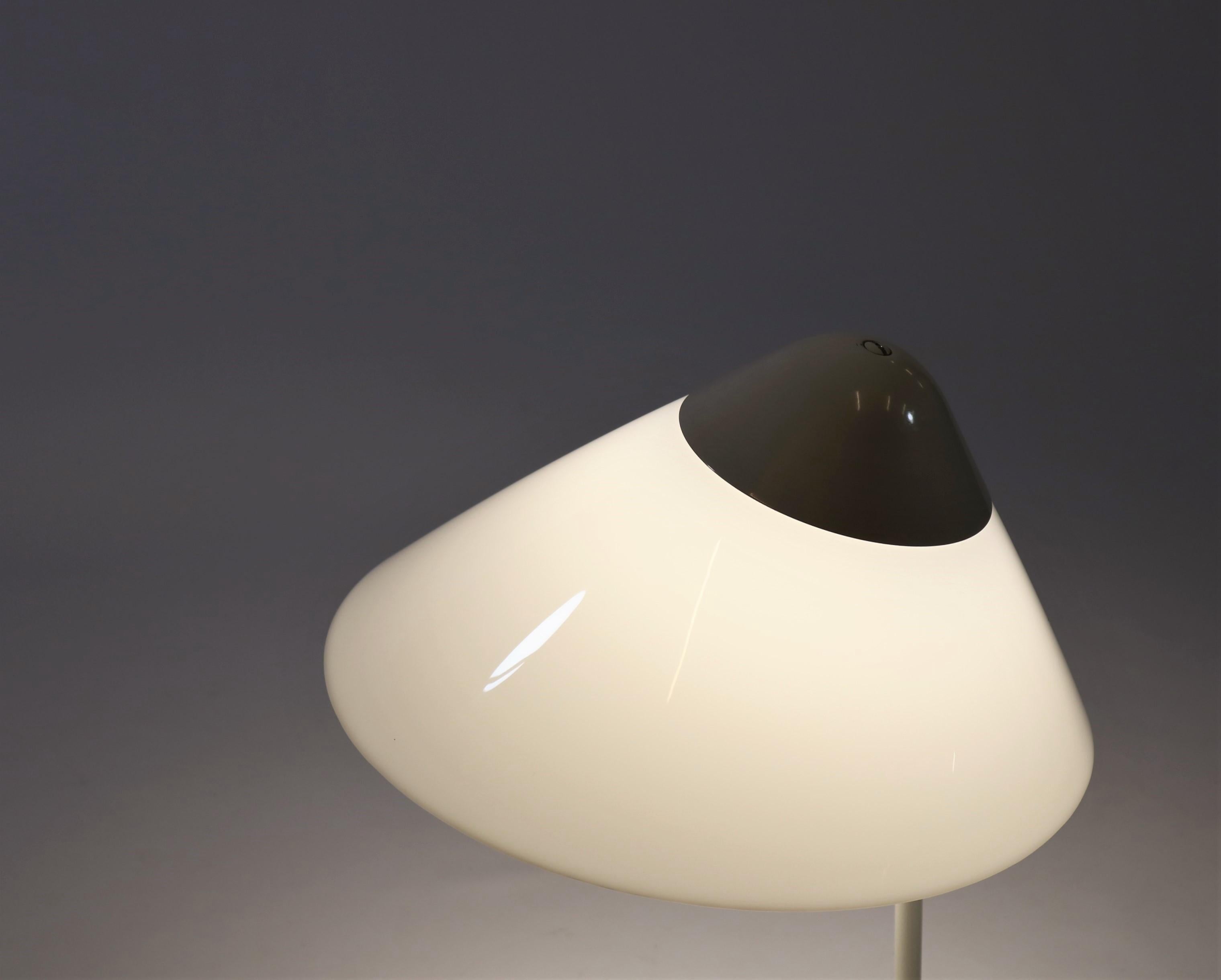 Fin du 20e siècle Paire de lampes de table danoises modernes Hans J. Wegner 