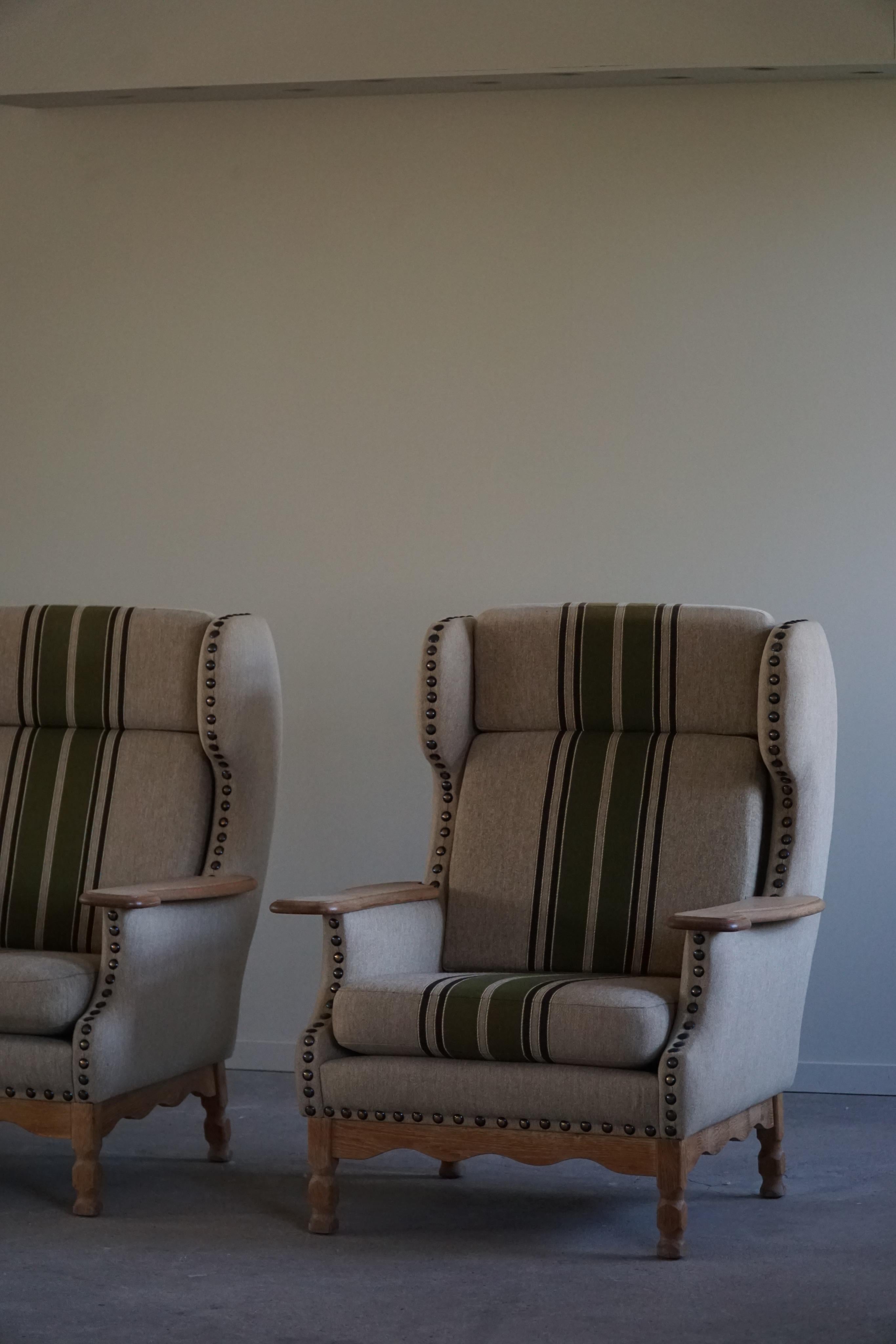 Pair of Danish Modern Highback Lounge Chairs in Style of Henning Kjærnulf, 1960s In Good Condition For Sale In Odense, DK