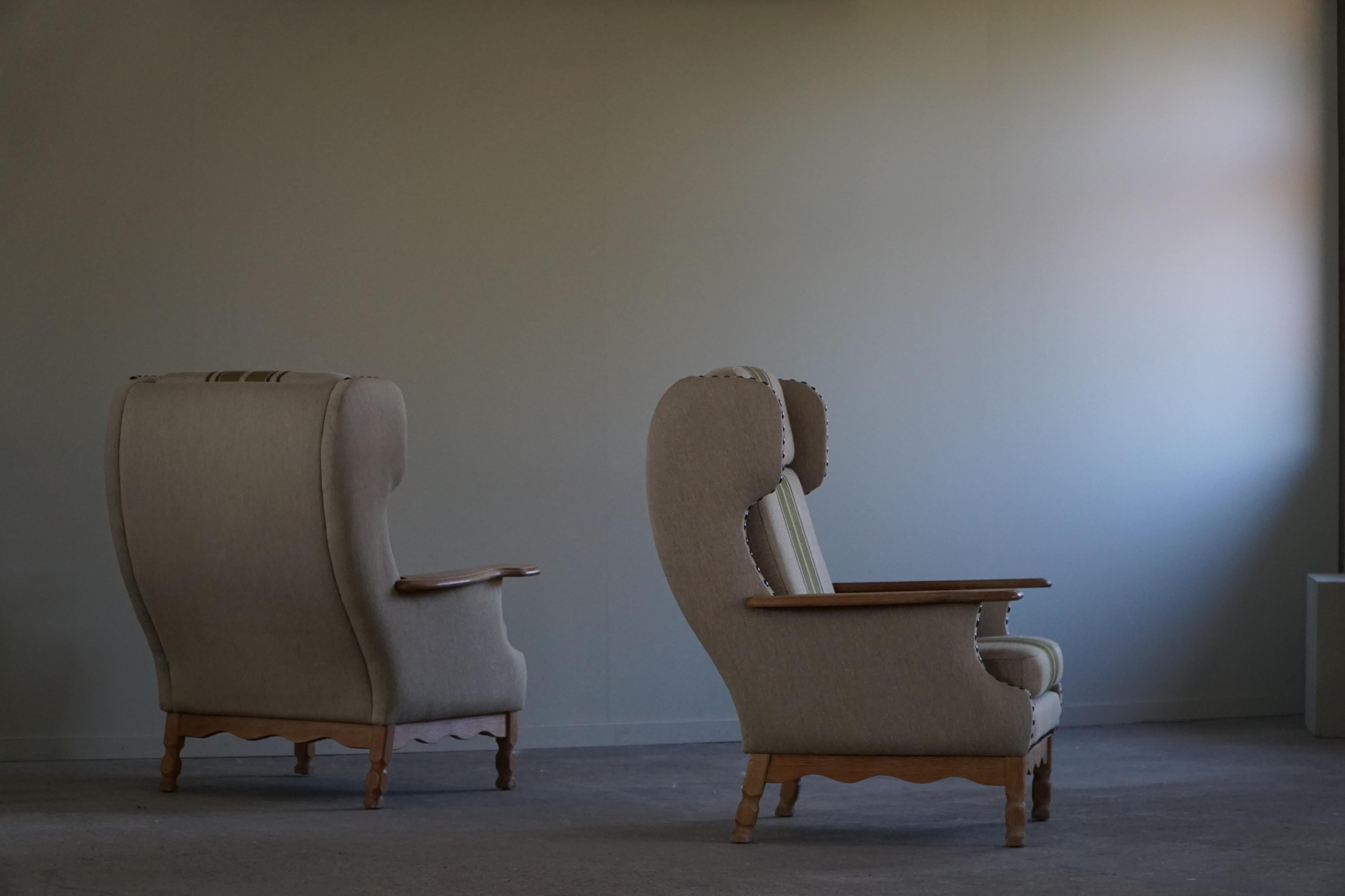 20th Century Pair of Danish Modern Highback Lounge Chairs in Style of Henning Kjærnulf, 1960s For Sale