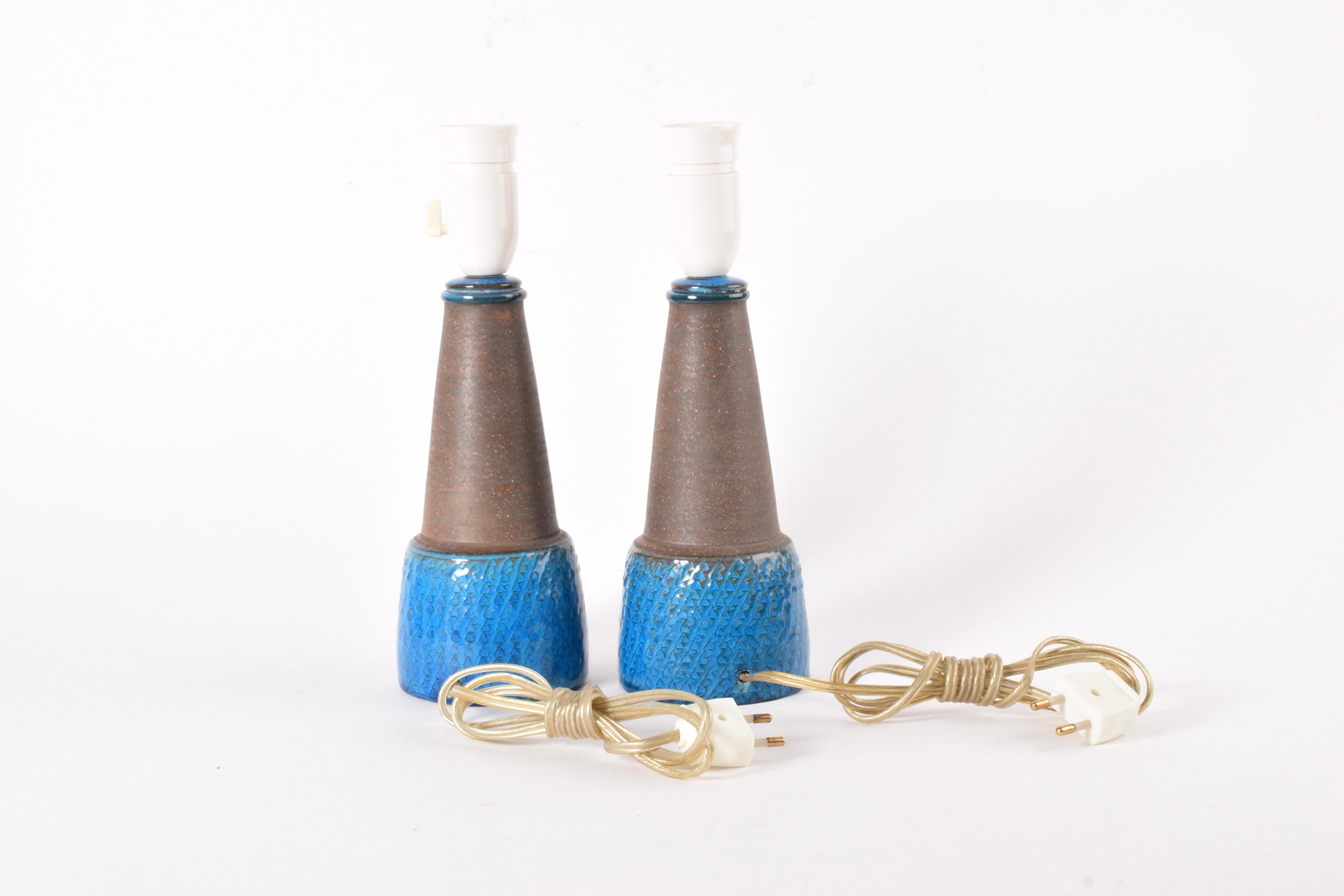 Danois Paire de lampes de table Kähler HAK danoises modernes Bleu turquoise et Brown années 1960 en vente