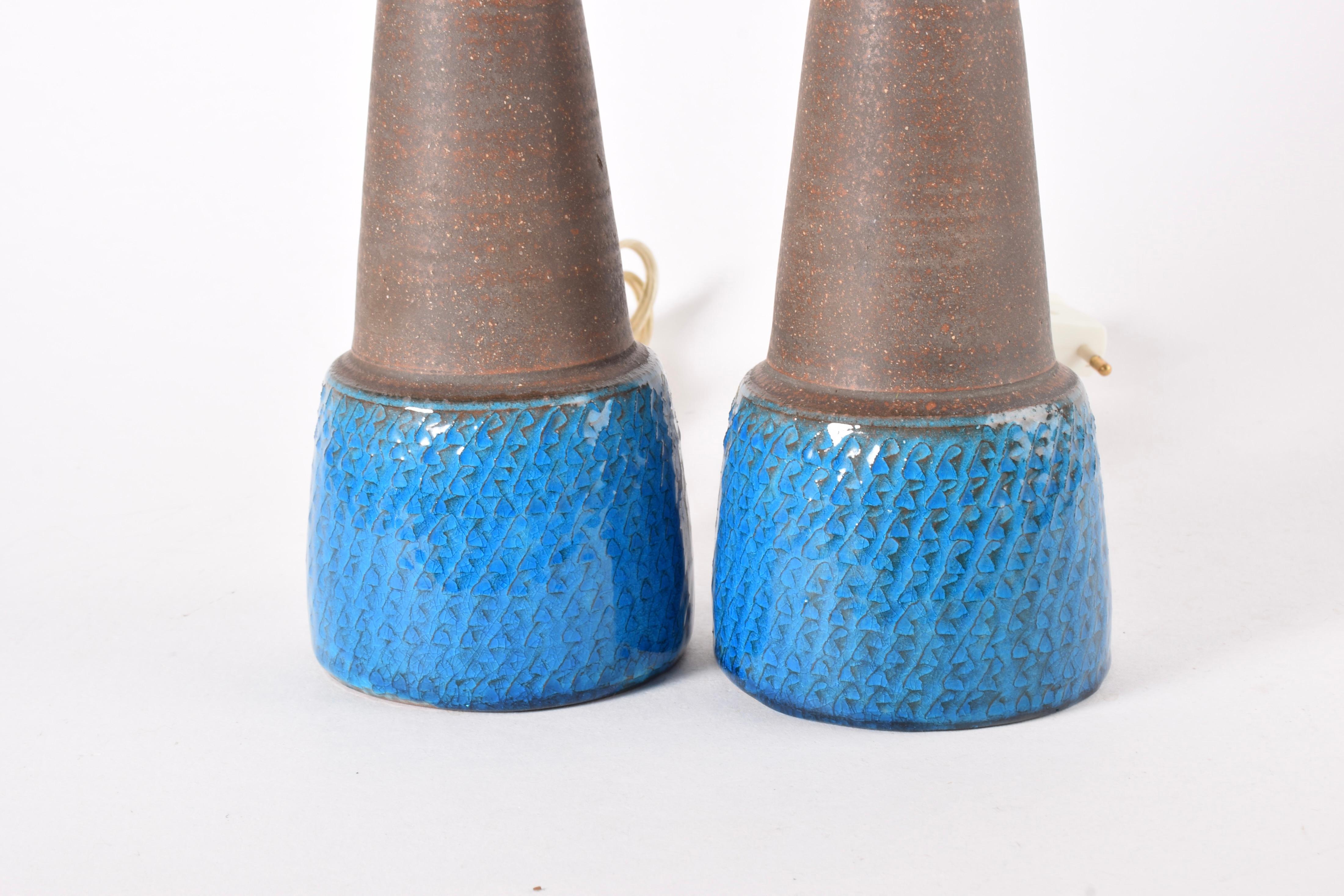 Vernissé Paire de lampes de table Kähler HAK danoises modernes Bleu turquoise et Brown années 1960 en vente