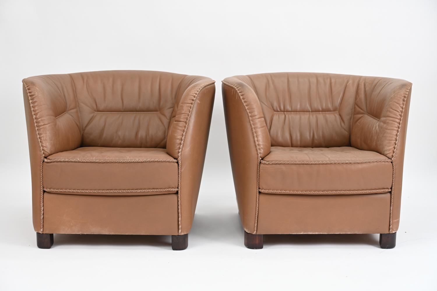 Mid-Century Modern Pair of Danish Modern Leather Whipstitched Lounge Chairs by Berg Furniture