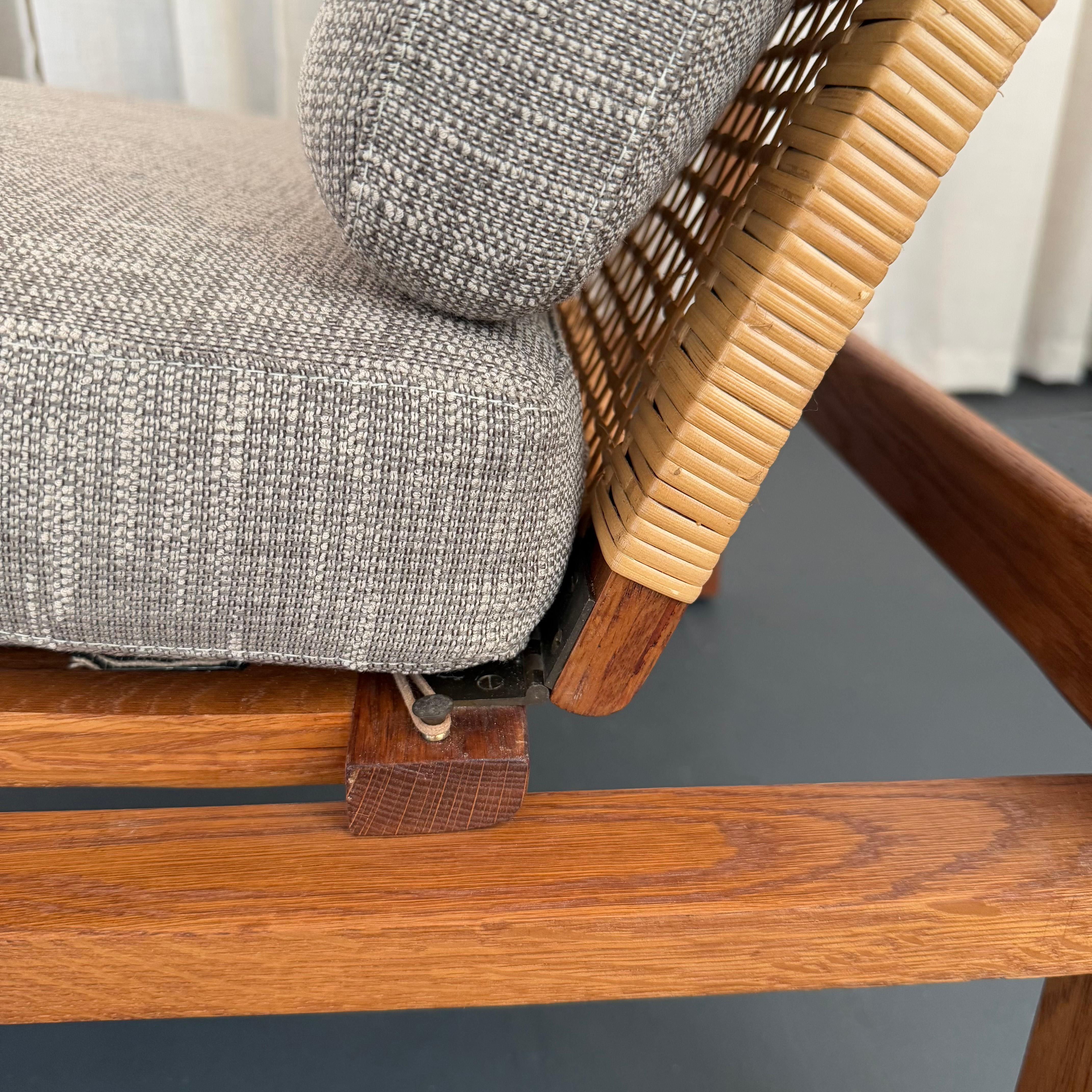 Pair Of Danish Modern Lounge Chair Ottoman Sets By Børge Mogensen en venta 1