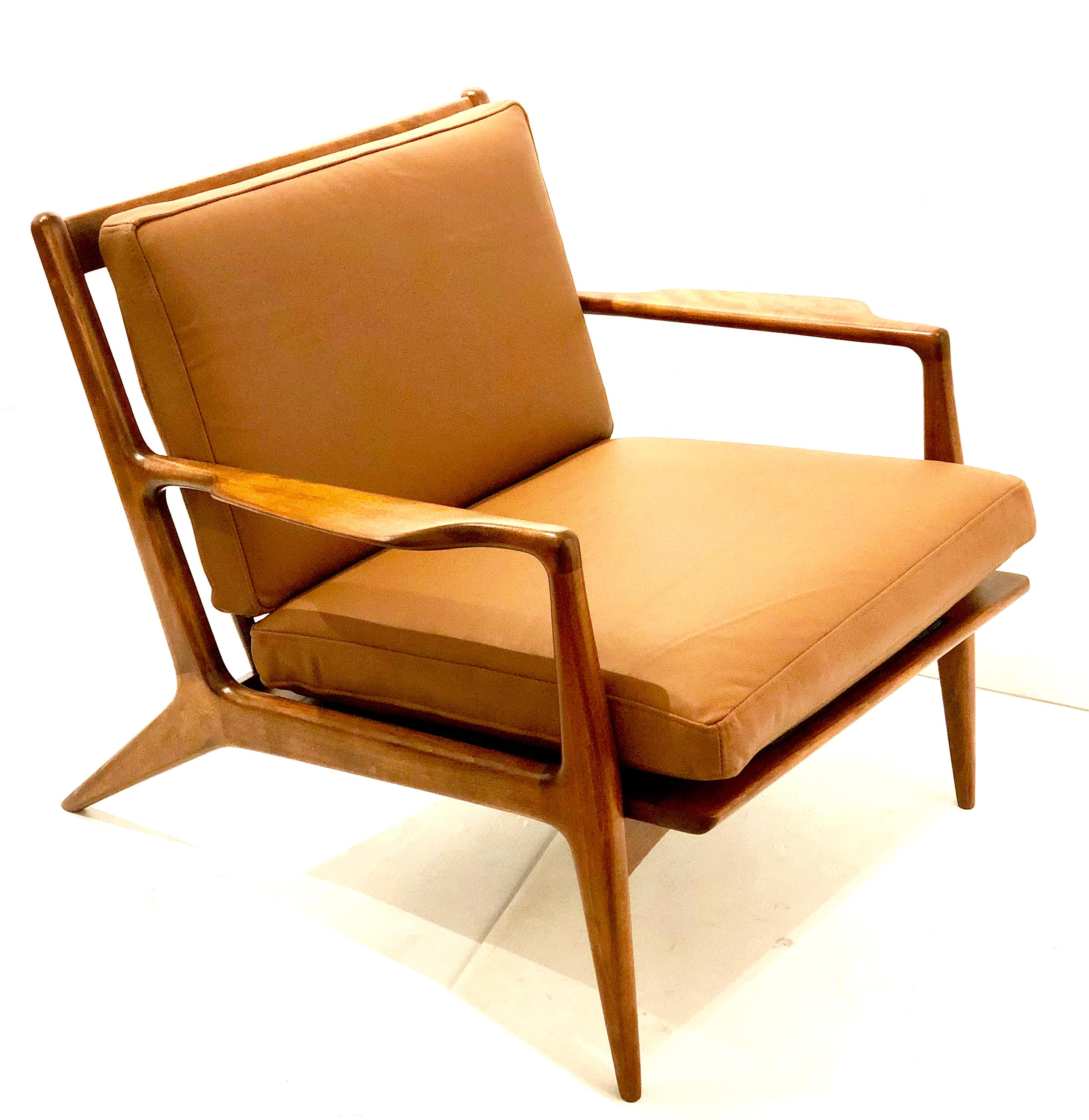 Pair of Danish Modern Lounge Chairs by Ib Kofod-Larsen in Leather In Excellent Condition In San Diego, CA