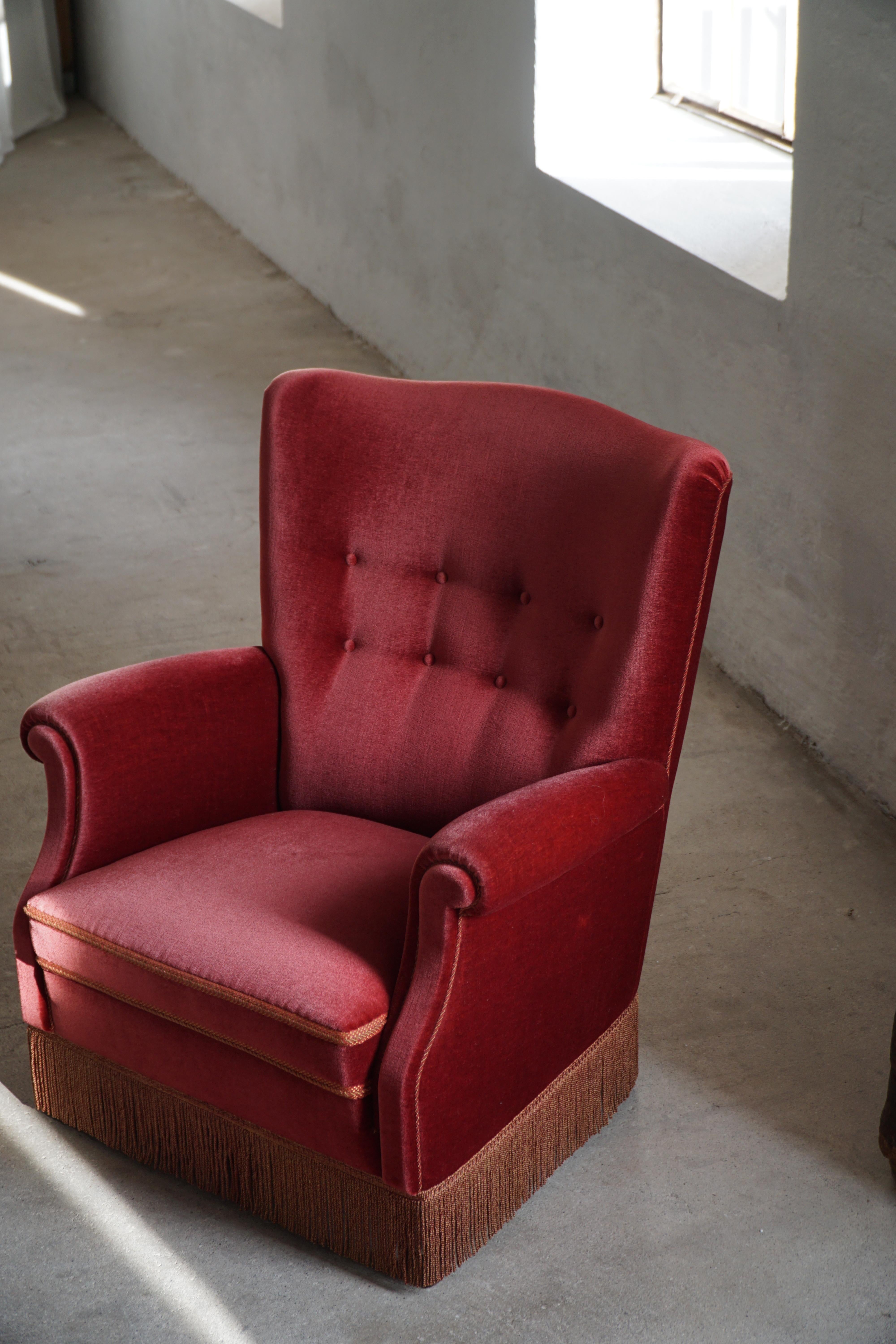 Paar moderne dänische Loungesessel, kirschroter Samt, 1950er Jahre im Angebot 5