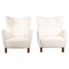 Pair of Danish Modern Lounge Chairs in Boucle by Fritz Hansen, 1940s