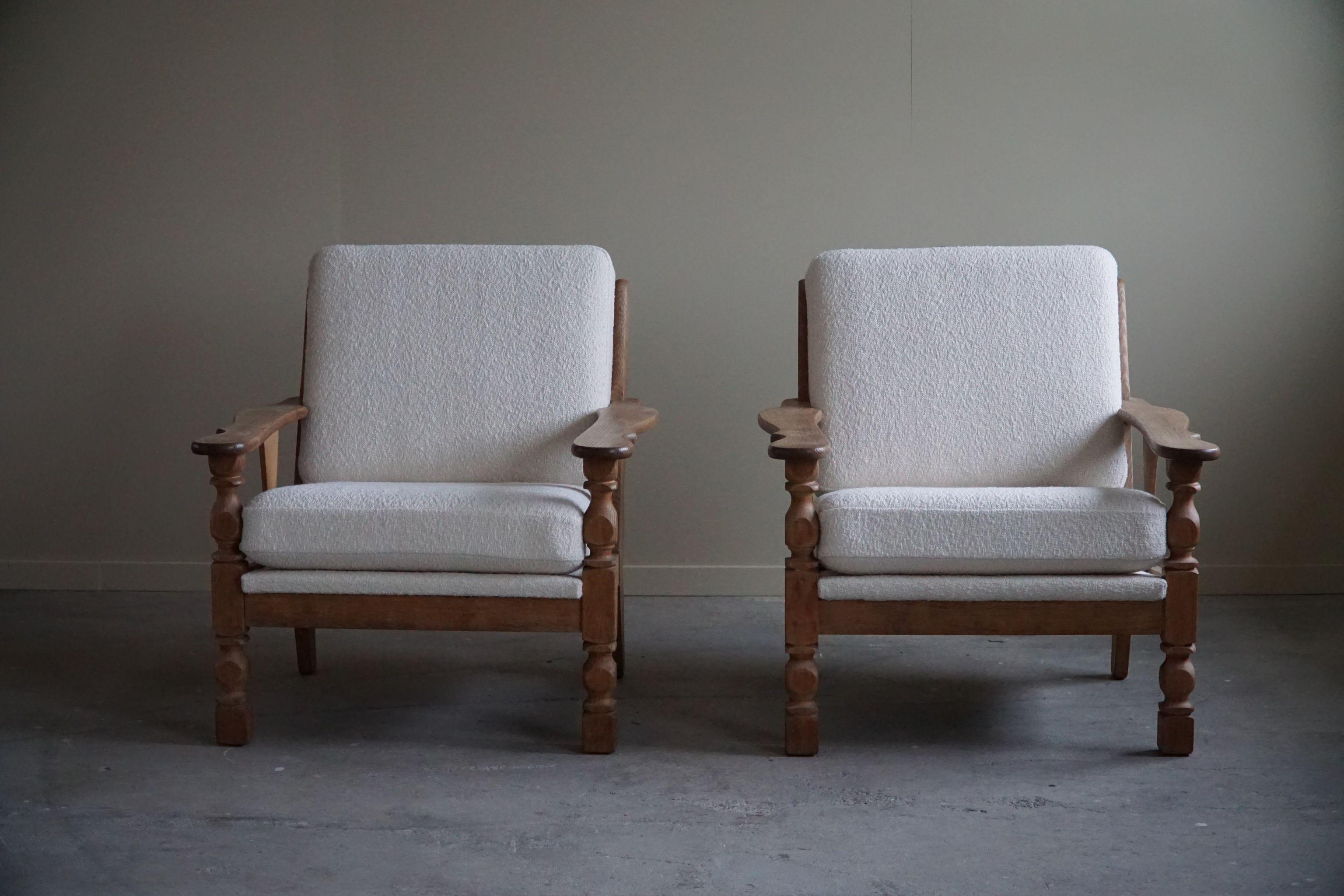 Pair of Danish Modern Lounge Chairs in Oak & Bouclé, Henning Kjærnulf, 1960s In Good Condition In Odense, DK