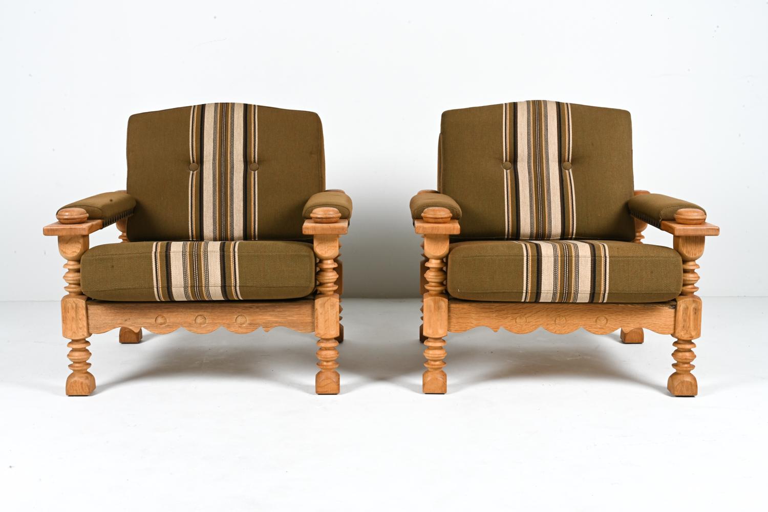 Pair of Danish Modern Lounge Chairs in Oak Henning Kjærnulf, 1960s In Good Condition In Norwalk, CT