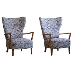 Retro Pair of Danish Modern Lounge Chairs in Oak, Reupholstered, Viggo Boesen, 1950s