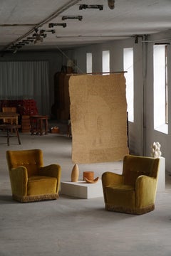 Coppia di sedie da salotto moderne danesi in velluto giallo ocra, Fritz Hansen, anni '40