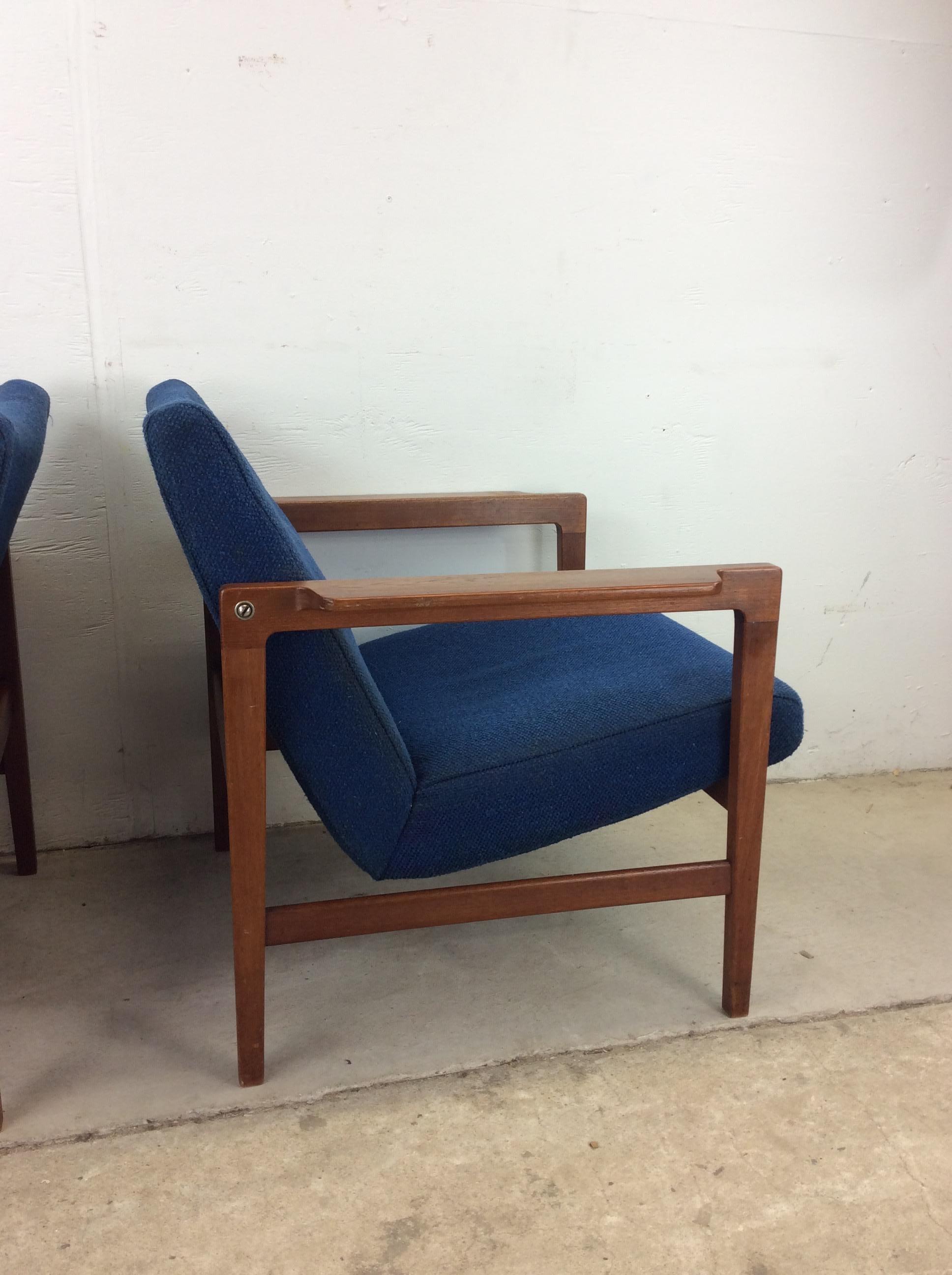 Paire de chaises longues danoises modernes avec cadre en teck massif et tissu d'ameublement vintage en vente 12