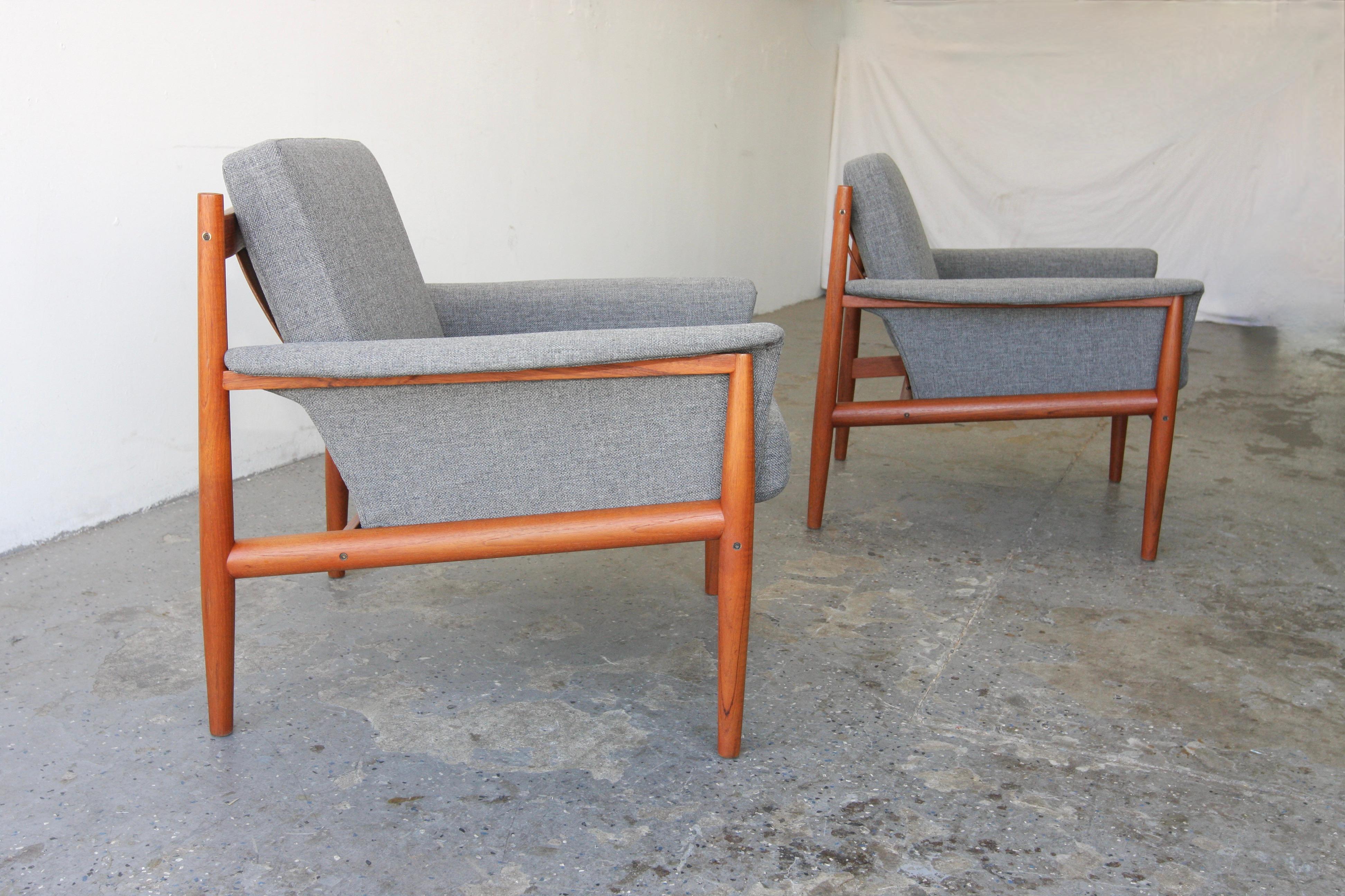 Pair of  Danish Modern model 168 Grete Jalk teak lounge chairs  5