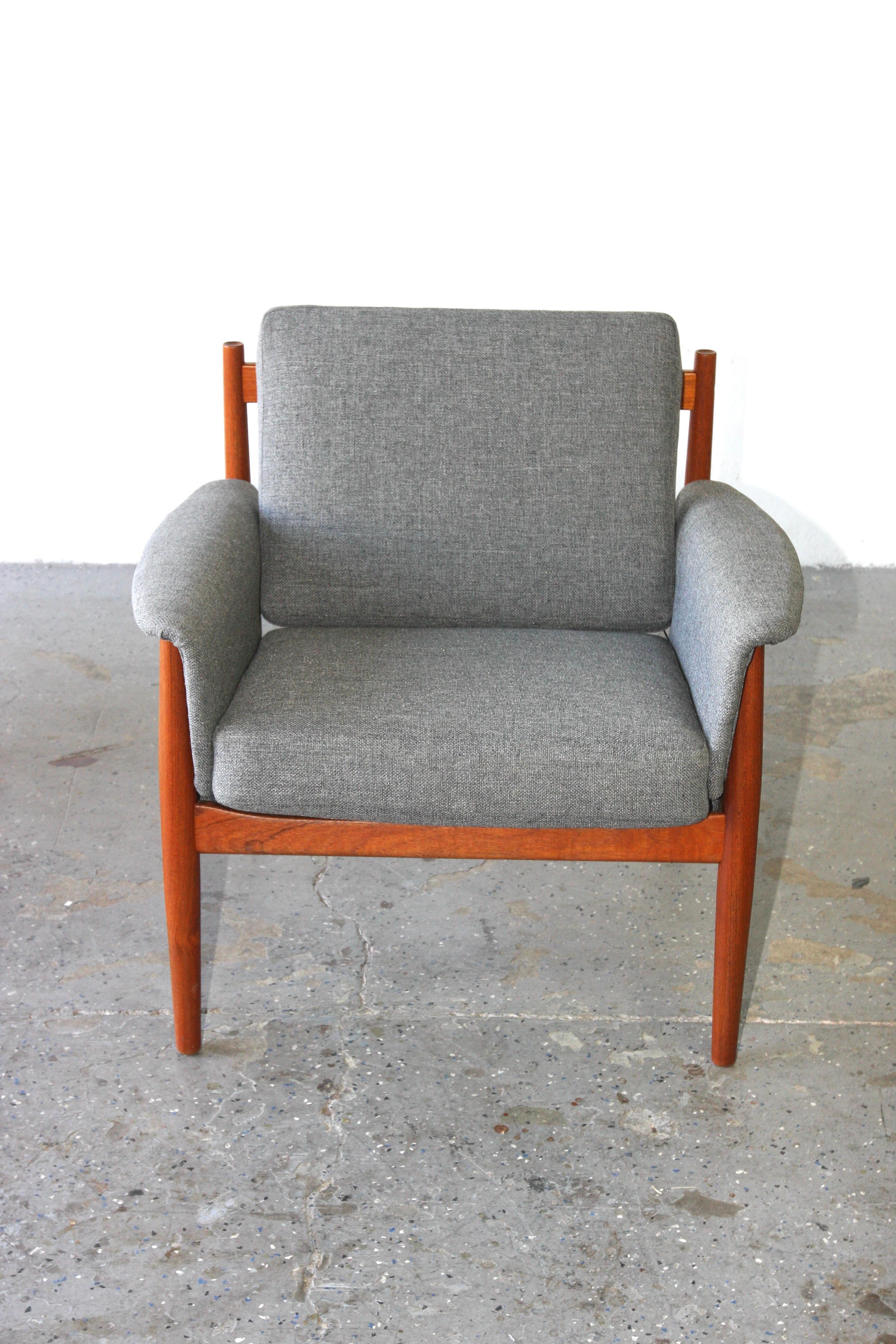 Pair of  Danish Modern model 168 Grete Jalk teak lounge chairs  For Sale 9