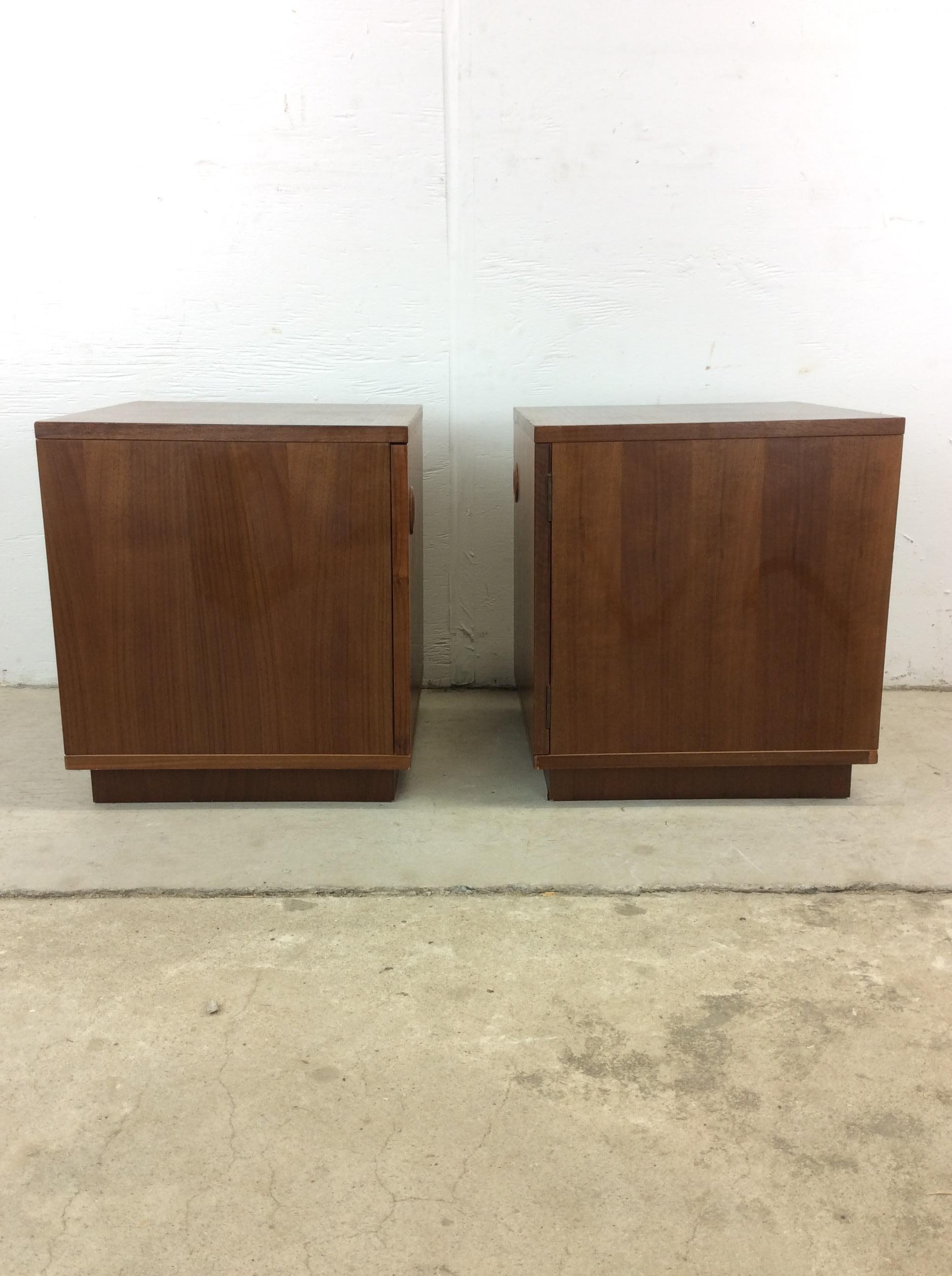 Scandinavian Modern Pair of Danish Modern Nightstands with Storage Cabinet For Sale