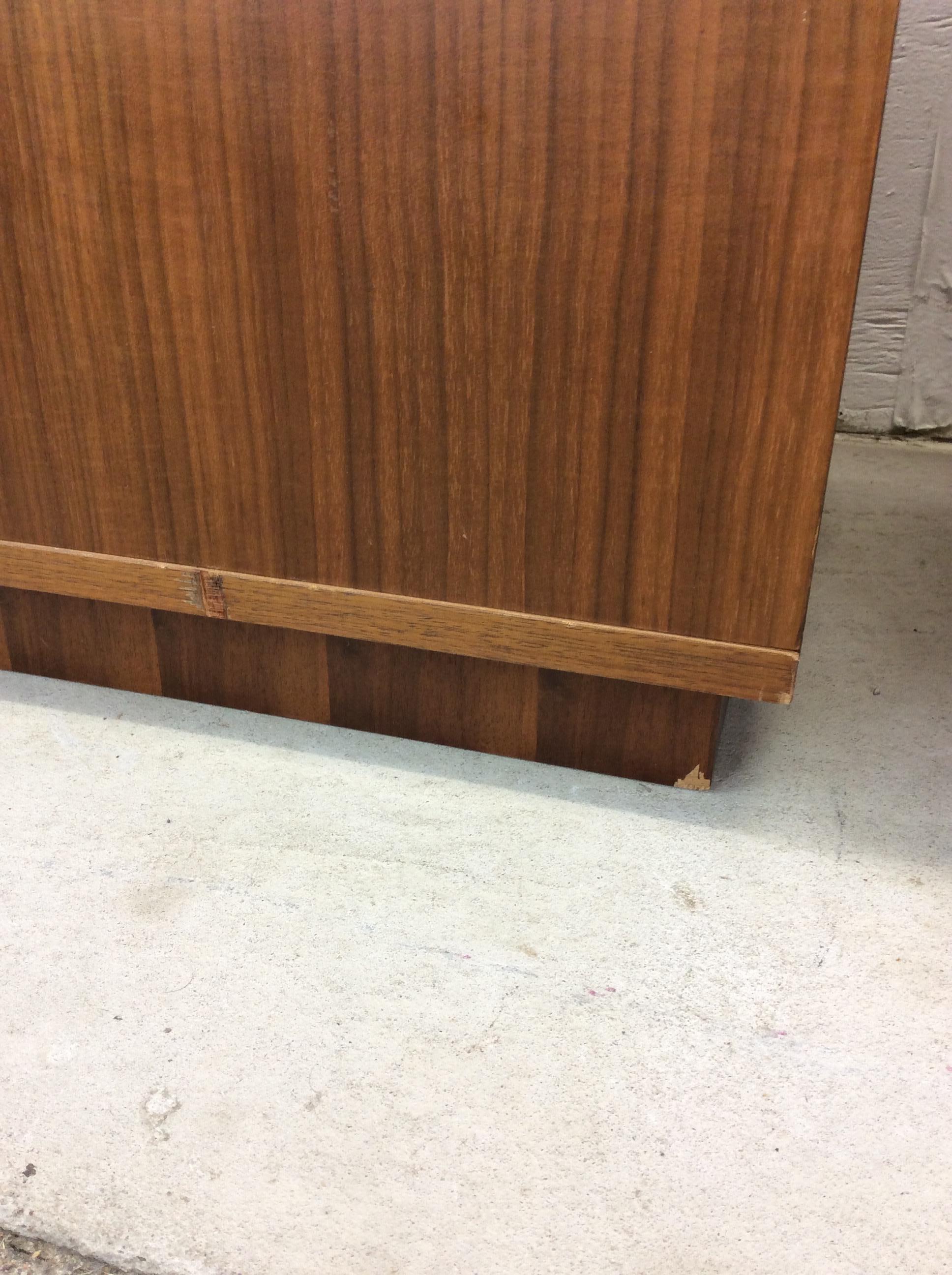 20th Century Pair of Danish Modern Nightstands with Storage Cabinet For Sale