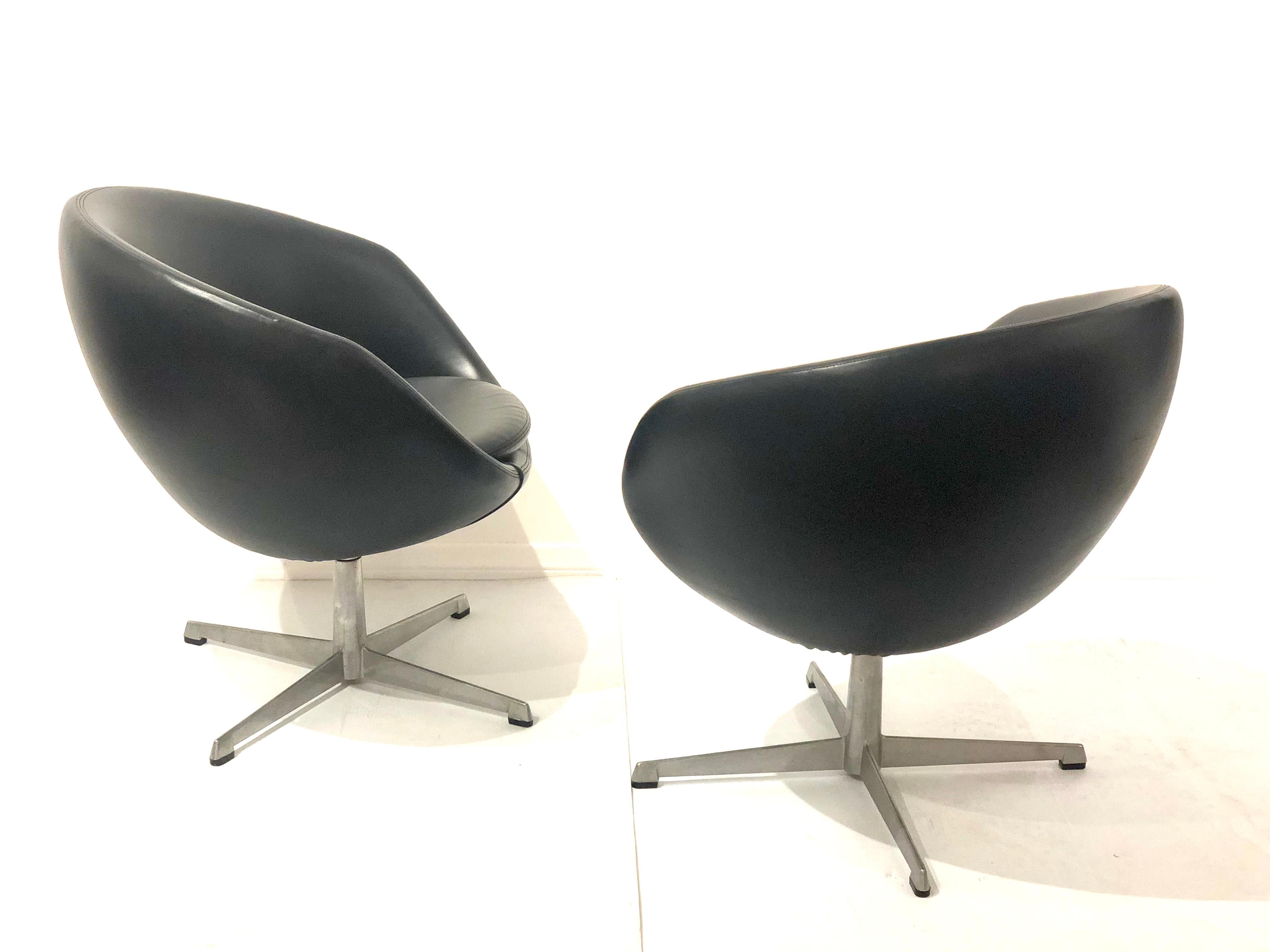 Space Age Pair of Danish Modern Petite Swivel Chairs by Overman