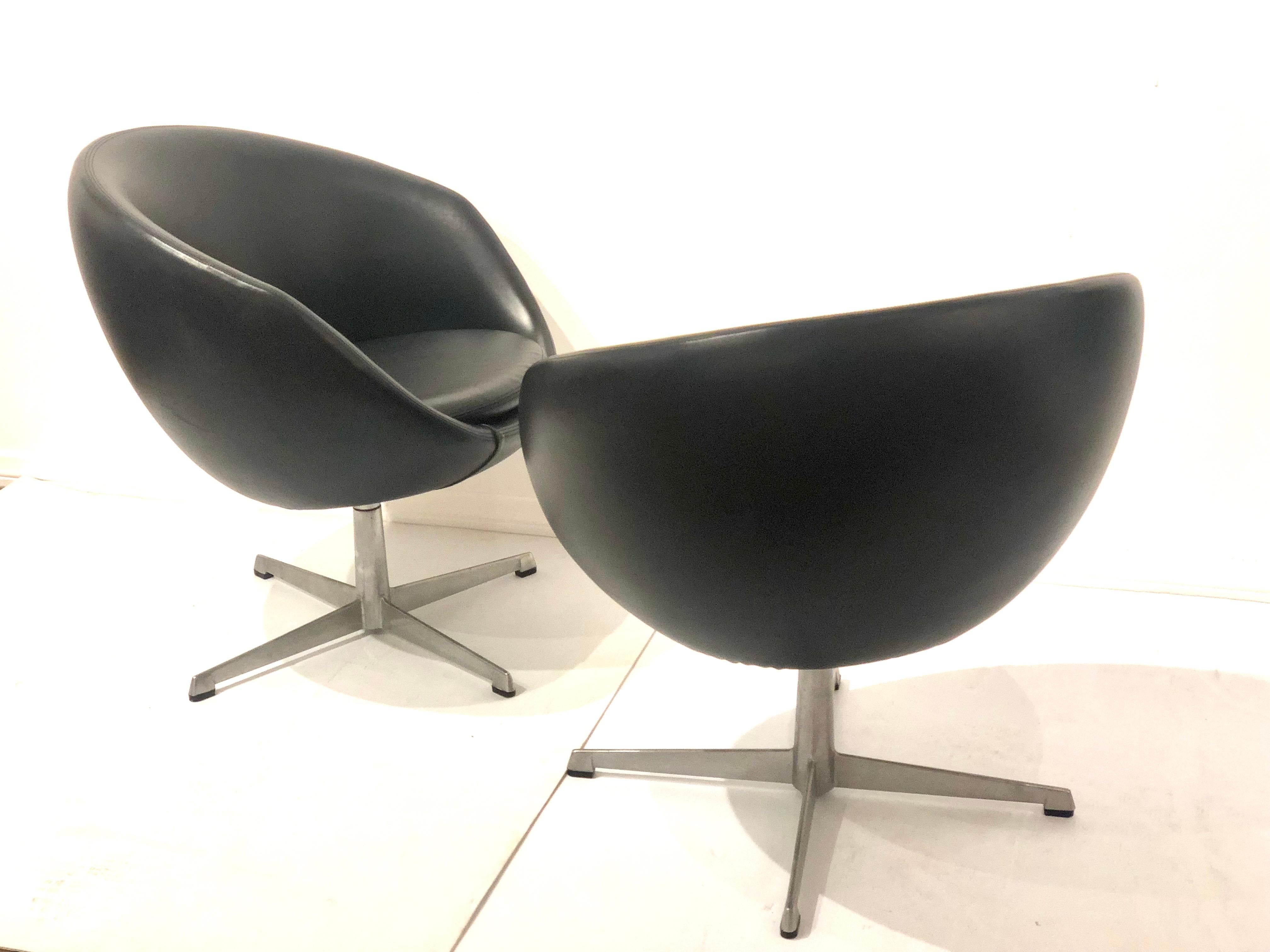 Swedish Pair of Danish Modern Petite Swivel Chairs by Overman