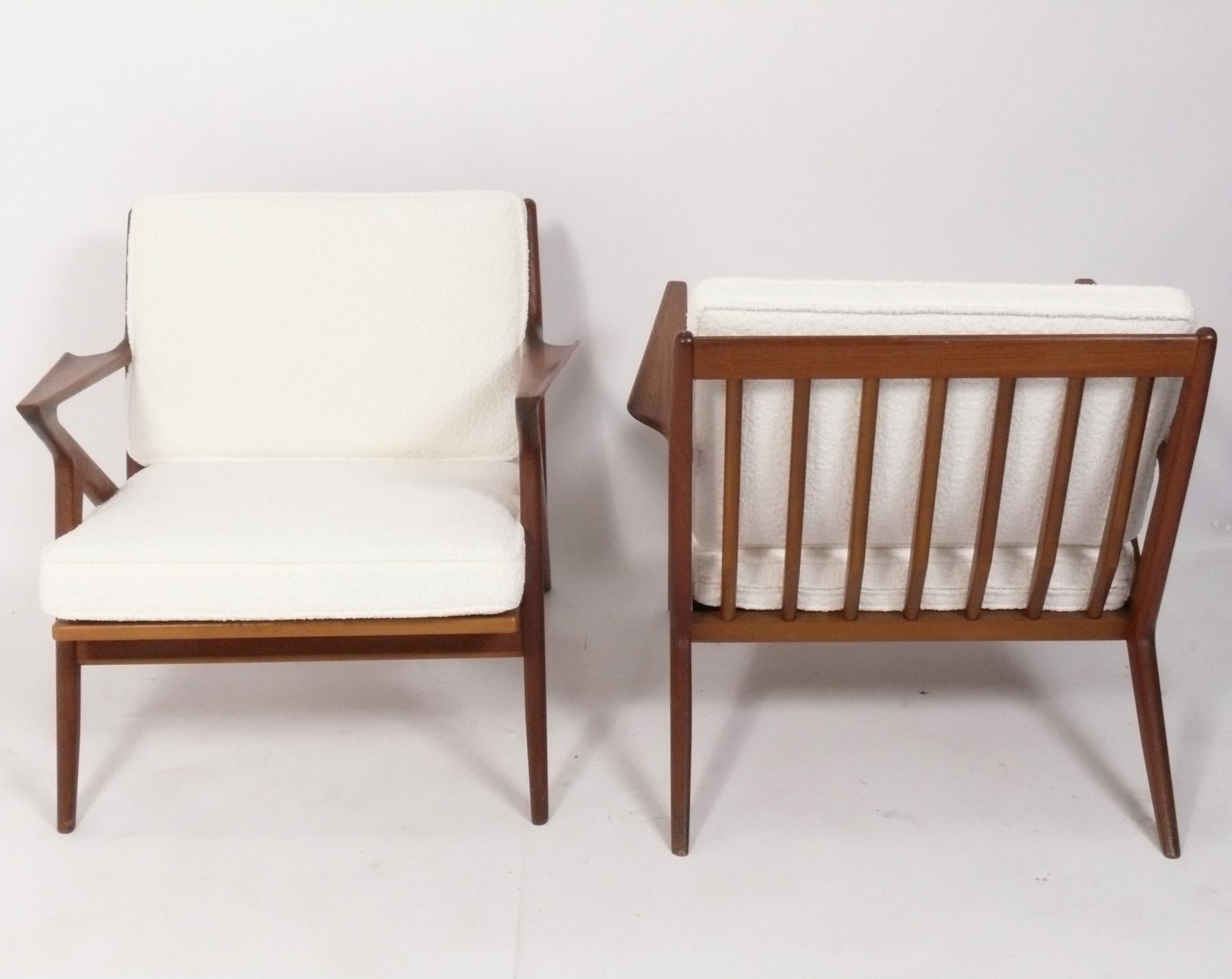 Paar moderne dänische Poul Jensen Z-Loungesessel (Dänisch) im Angebot