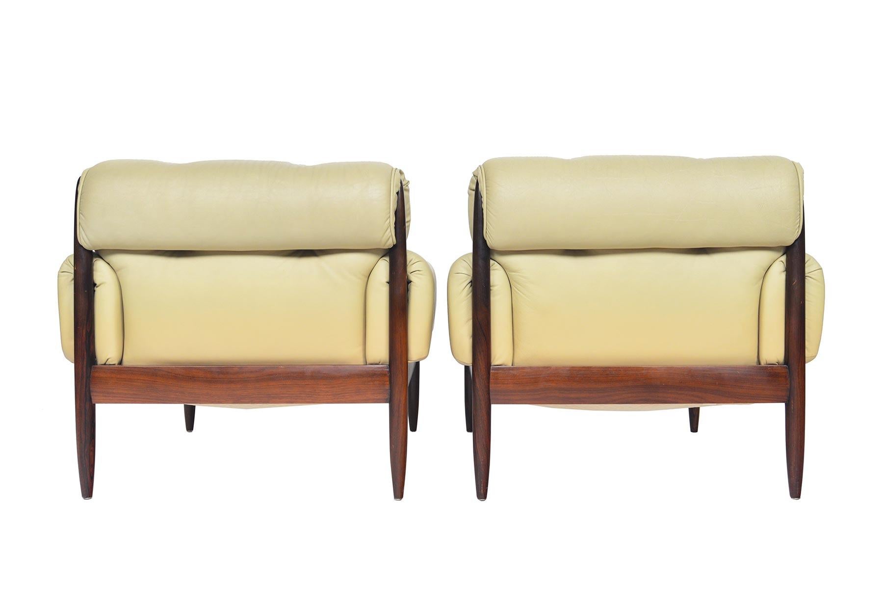 Pair of Danish Modern Rosewood and Leather Lounge Chairs In Good Condition In Berkeley, CA