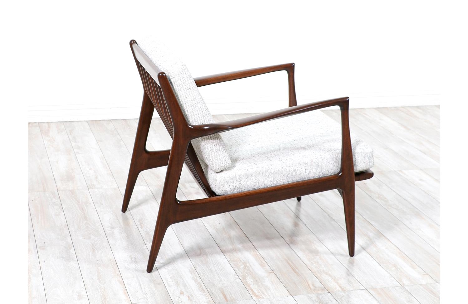 Pair of Danish Modern Sculpted Lounge Chairs by Ib Kofod-Larsen For Sale 4