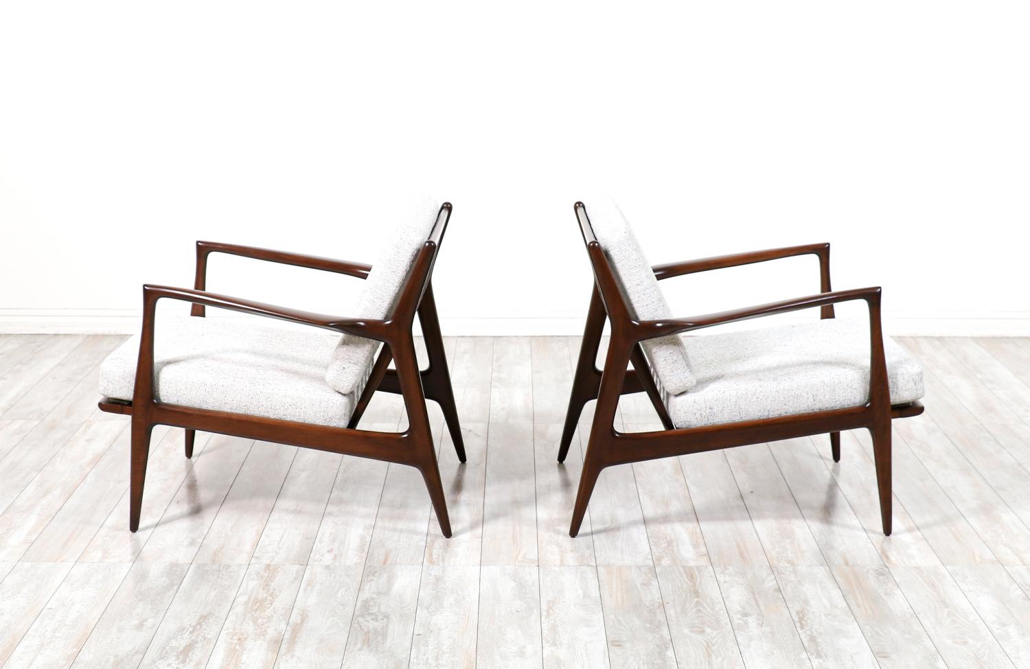 Mid-Century Modern Pair of Danish Modern Sculpted Lounge Chairs by Ib Kofod-Larsen For Sale