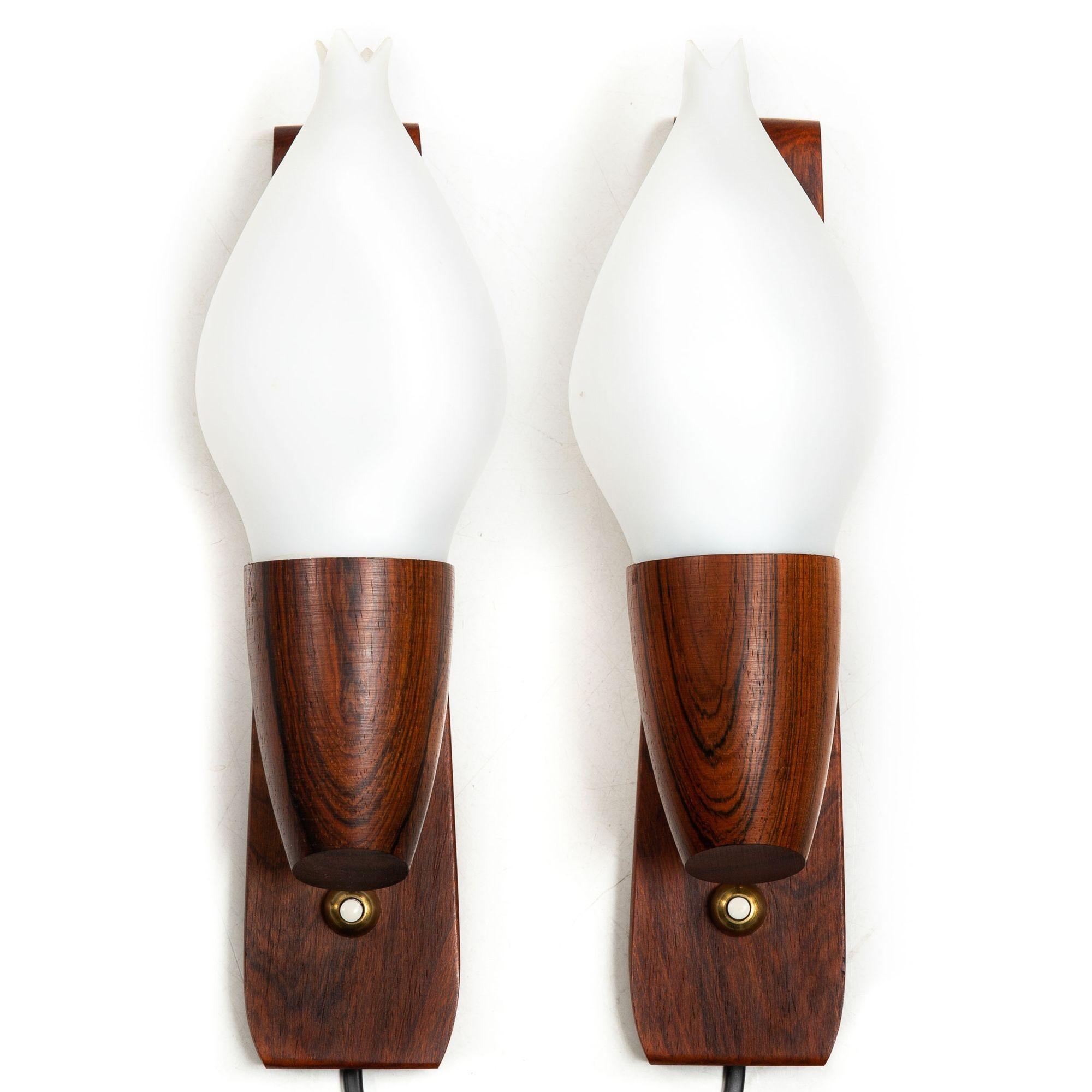 Pair of Danish Modern Sculpted Rosewood Frosted Glass Wall Sconces In Good Condition For Sale In Shippensburg, PA