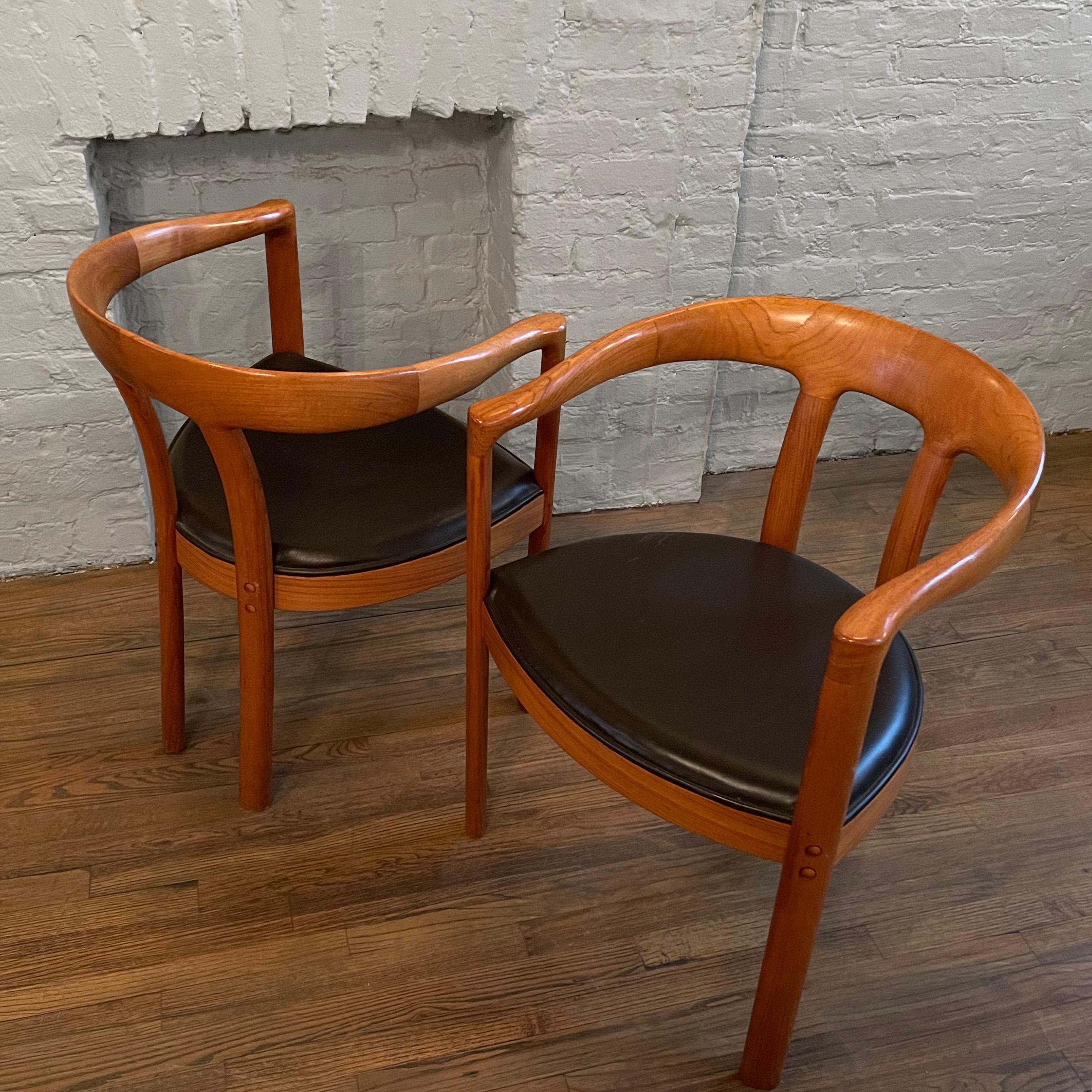Pair of Danish Modern Teak Barrel Chairs 4