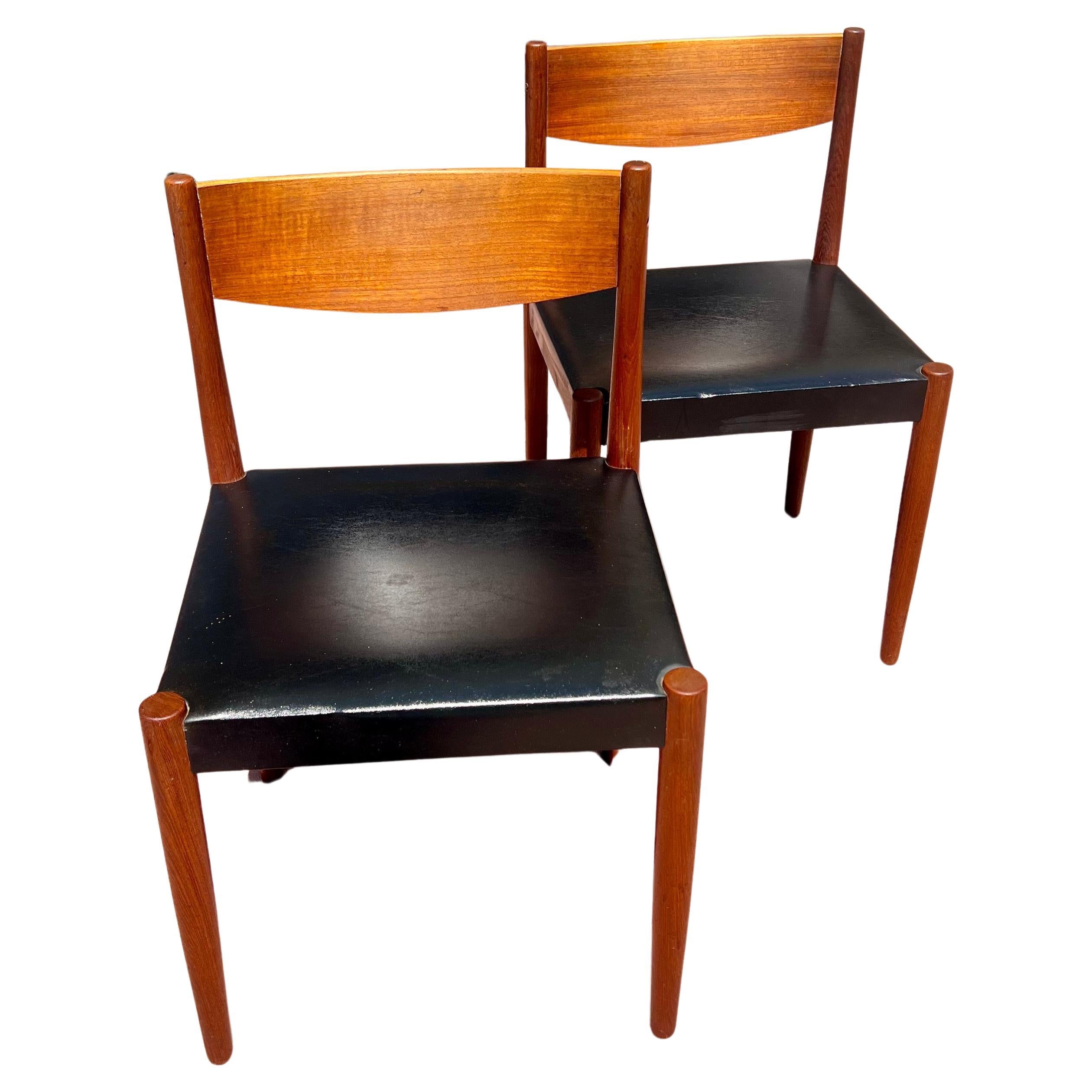 XX secolo Coppia di sedie da pranzo moderne danesi in teak di Hans Olsen per Rojle Frem in vendita