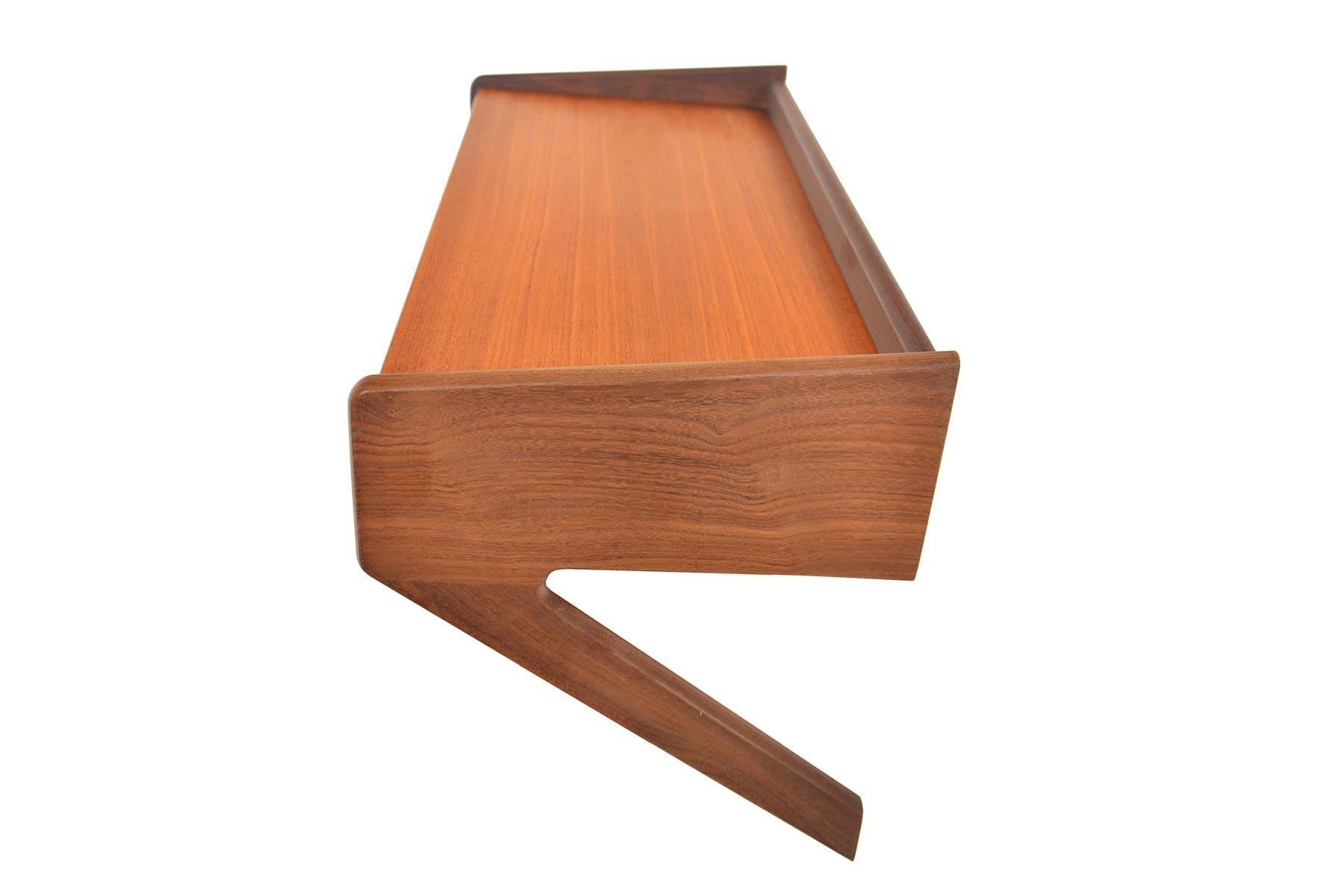 Pair of Danish Modern Teak Floating Wall Nightstands by Ølholm In Good Condition In Berkeley, CA