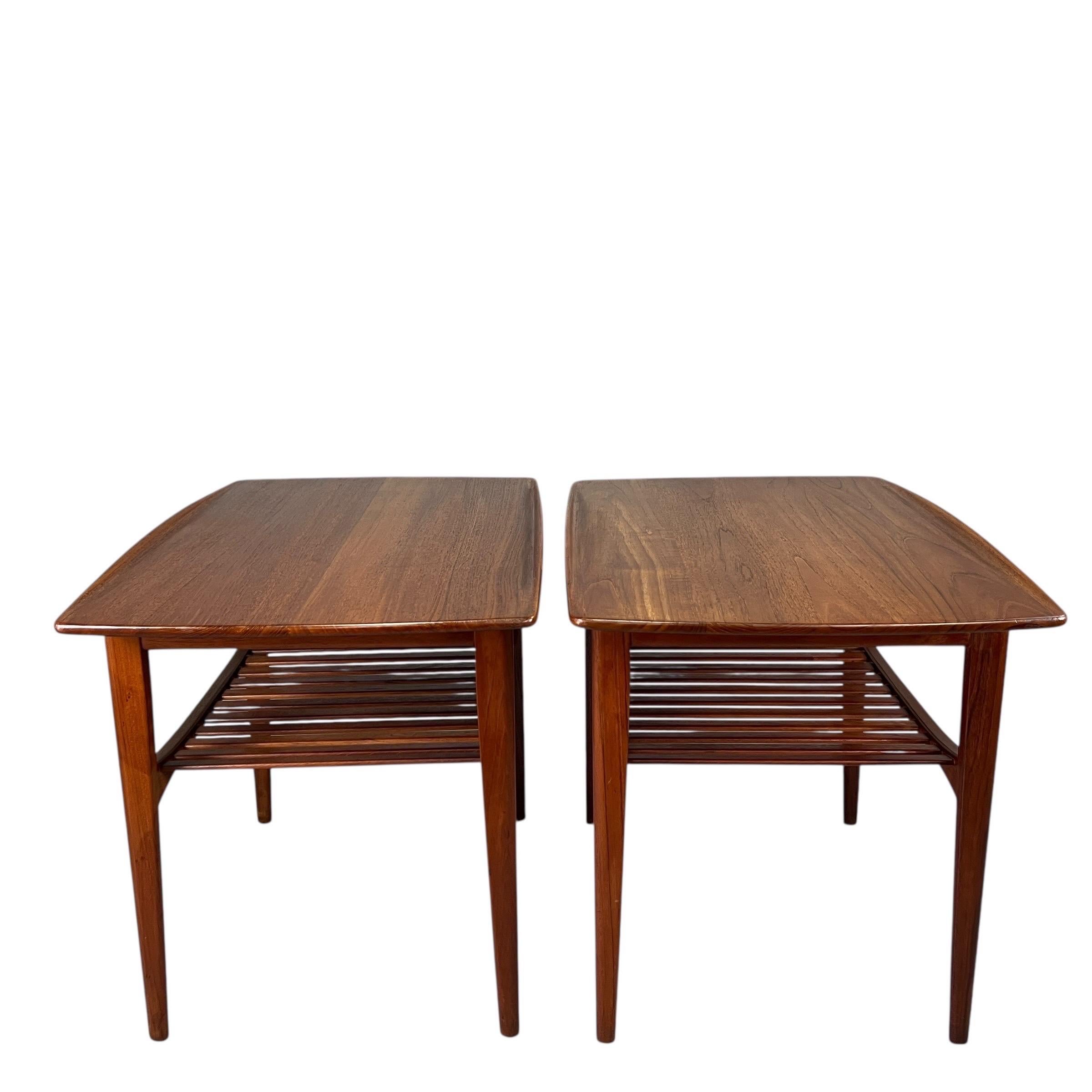 Autre Paire de tables d'appoint modernes danoises Tove Edvard Kindt-Larsen en teck en vente