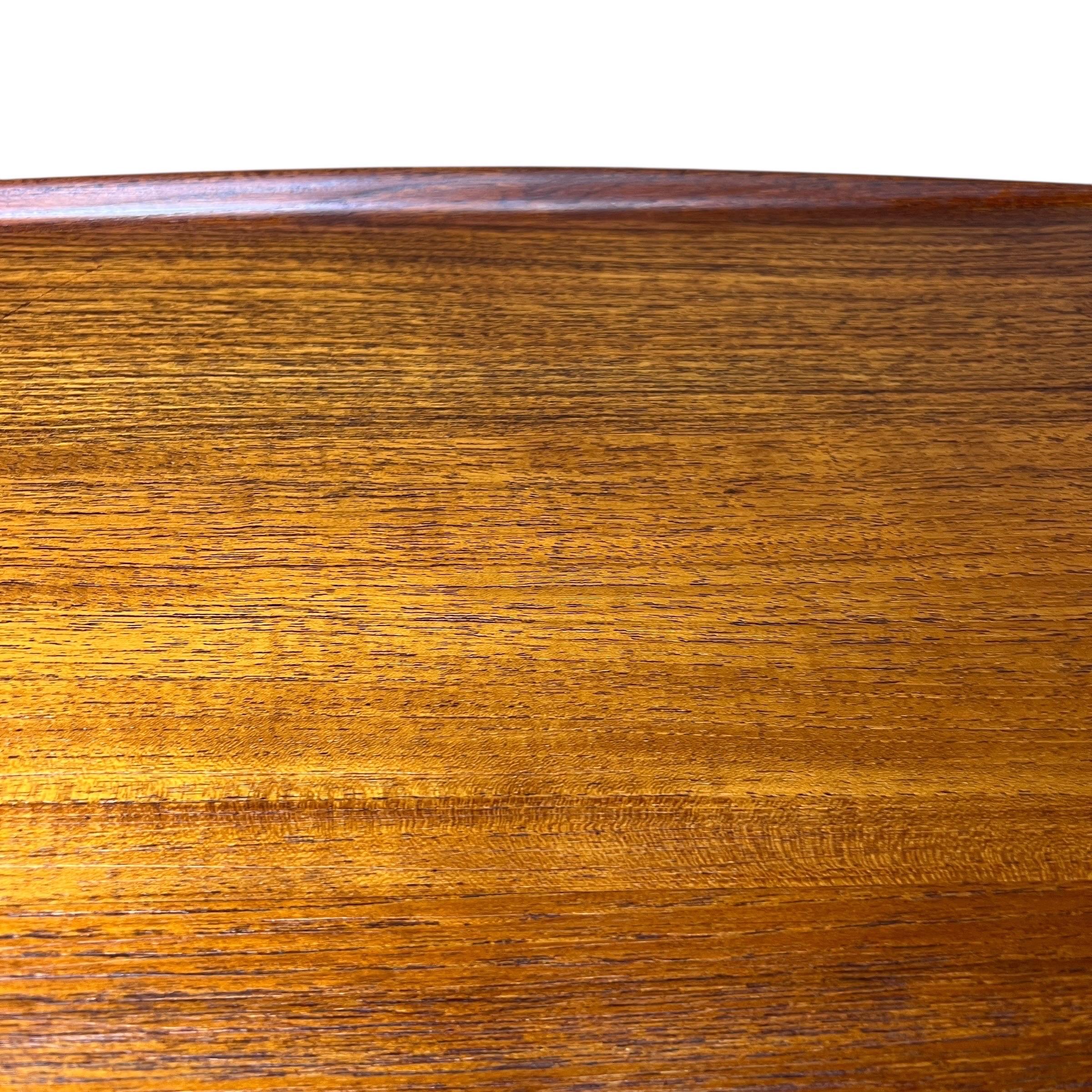 Paire de tables d'appoint modernes danoises Tove Edvard Kindt-Larsen en teck en vente 1