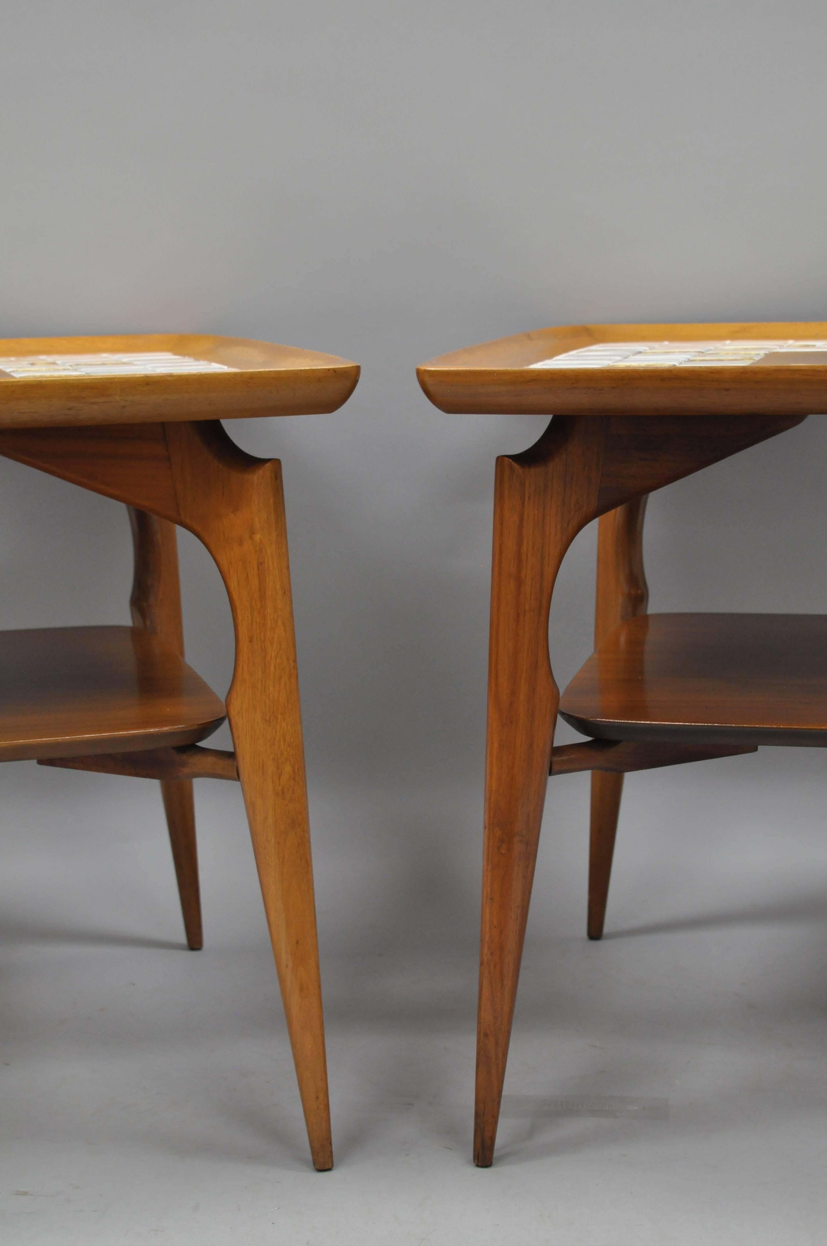 Pair of Mid Century Danish Modern Walnut & Tile Dish Top Sculptural End Tables In Good Condition For Sale In Philadelphia, PA