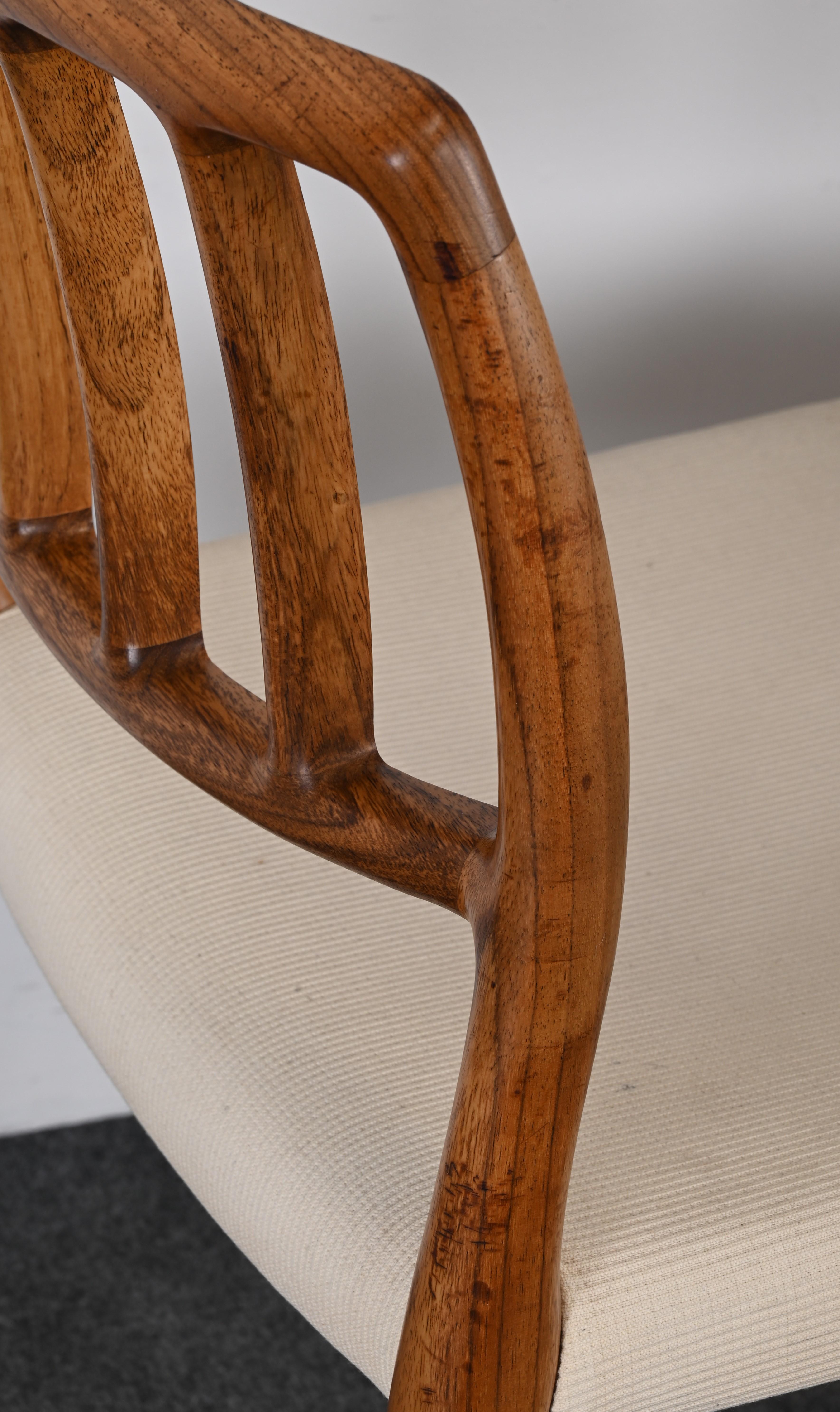 Paire de chaises danoises Neils Otto Moller pour J. L. Moller modèle 83 bois de rose  en vente 5