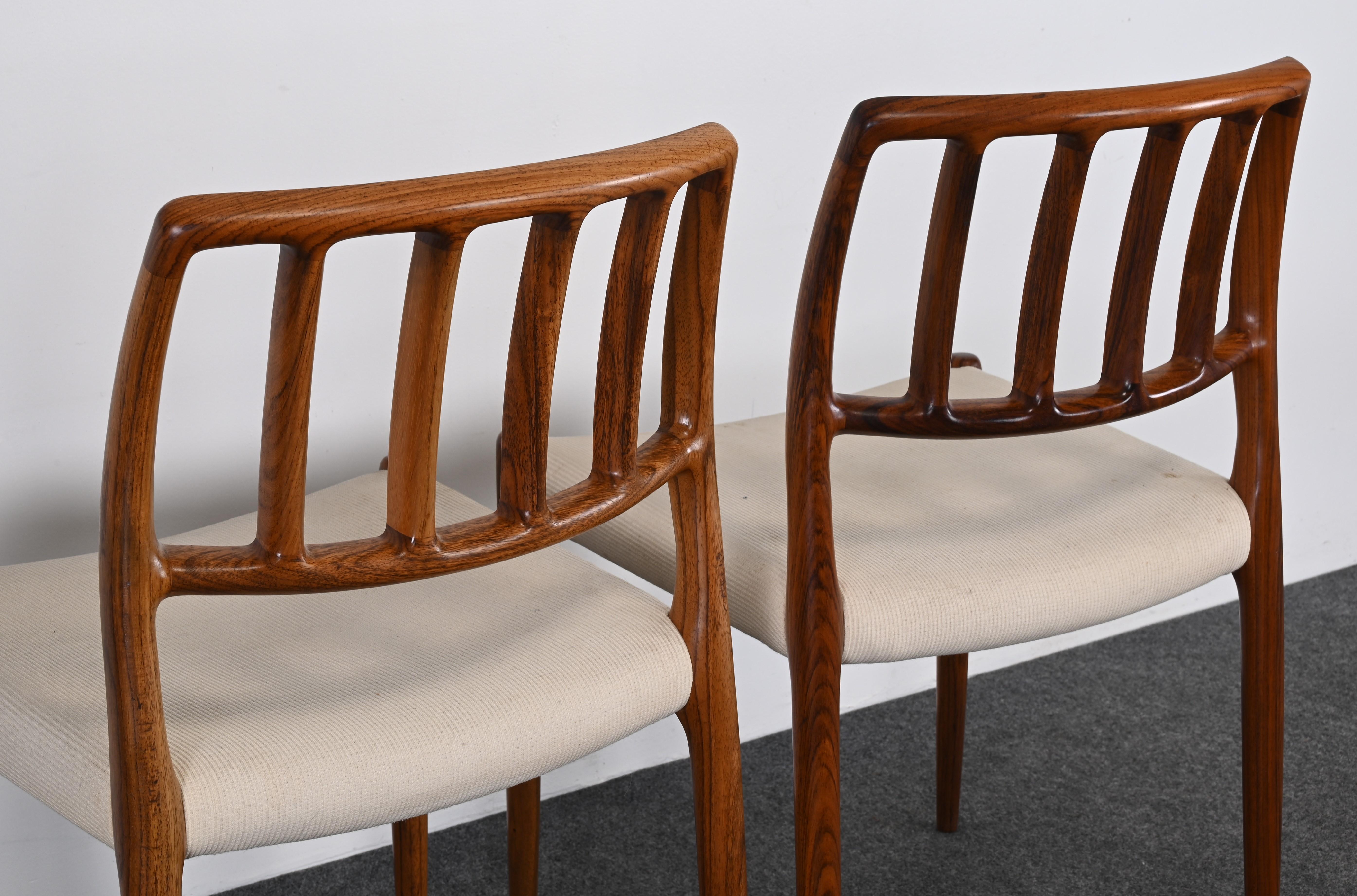 Paar dänische Neils Otto Moller-Stühle von Neils Otto Moller für J. L. Moller, Modell 83, Rosenholz  im Angebot 7