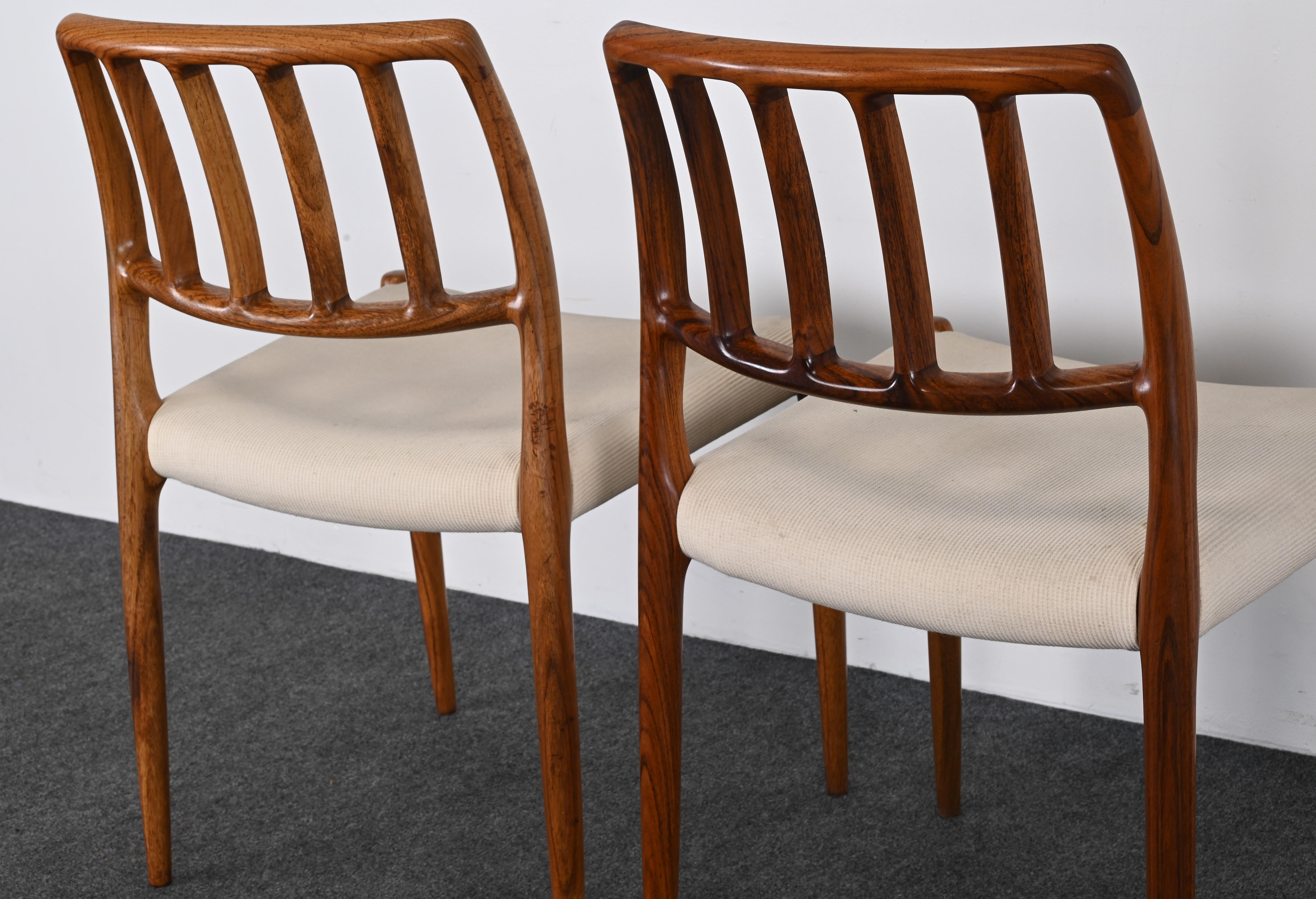 Paar dänische Neils Otto Moller-Stühle von Neils Otto Moller für J. L. Moller, Modell 83, Rosenholz  im Angebot 8