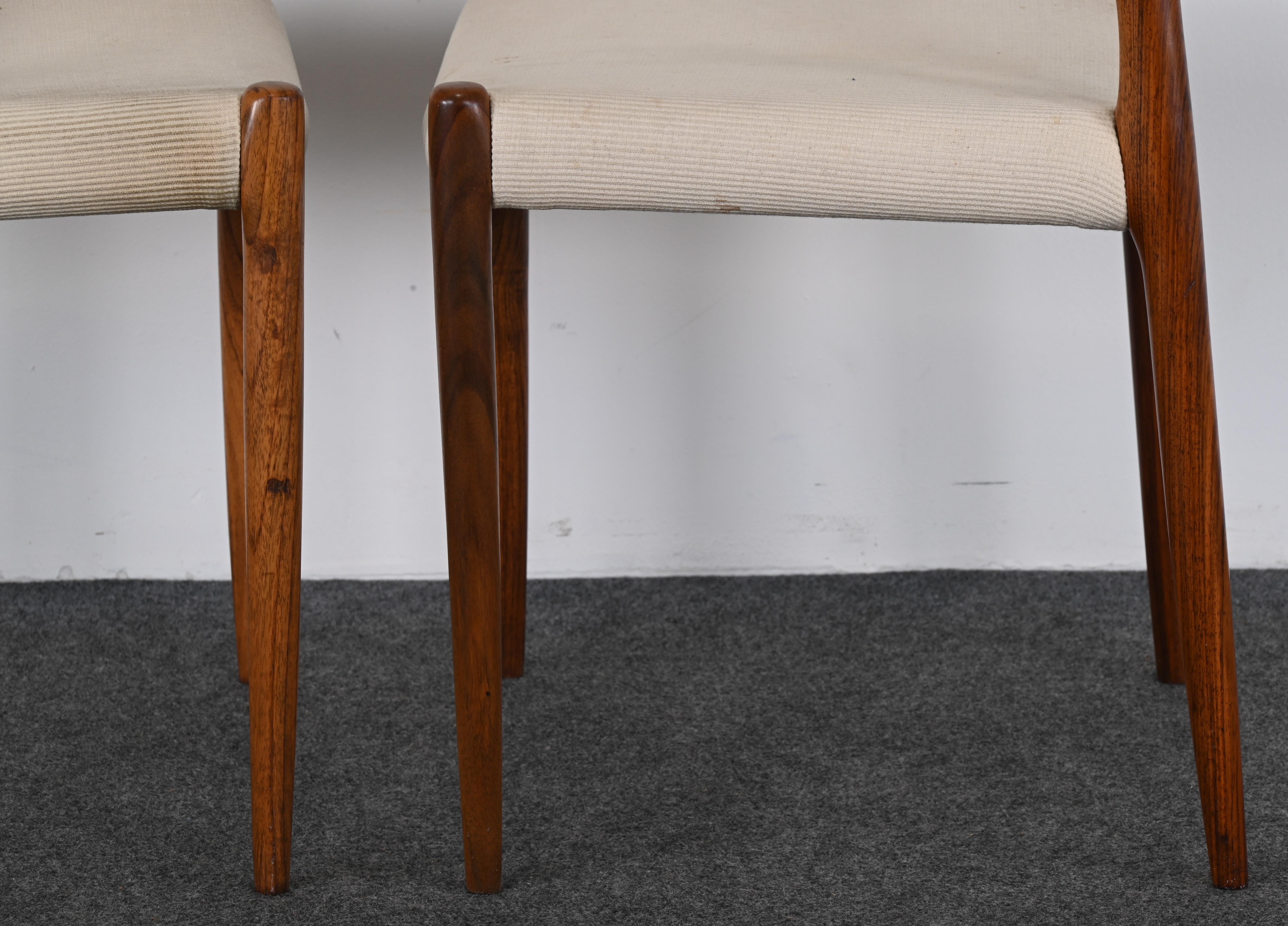Paire de chaises danoises Neils Otto Moller pour J. L. Moller modèle 83 bois de rose  en vente 1
