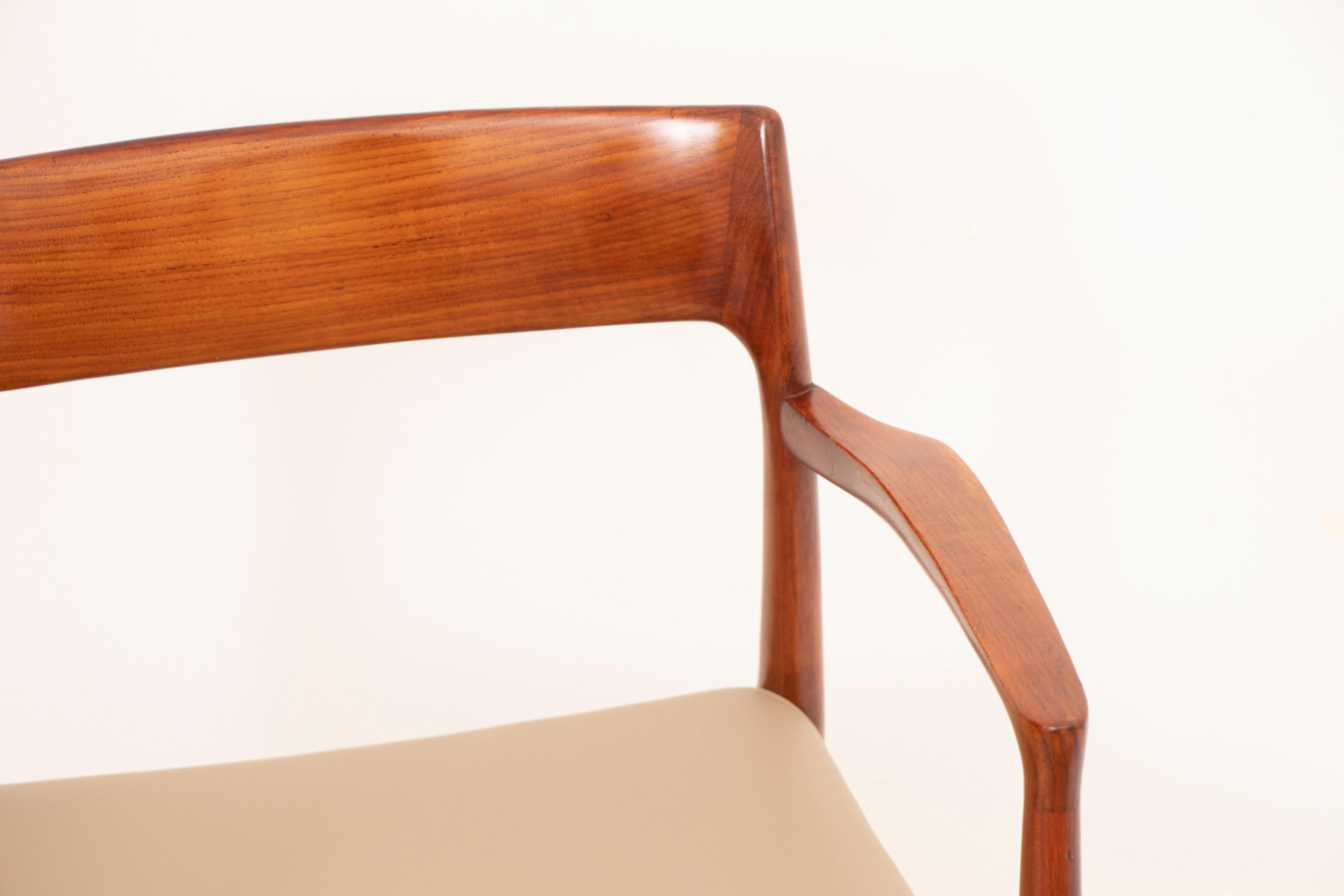 Pair of Danish Niels O Møller Model 57 Teak Carver Armchair Dining Chairs 5
