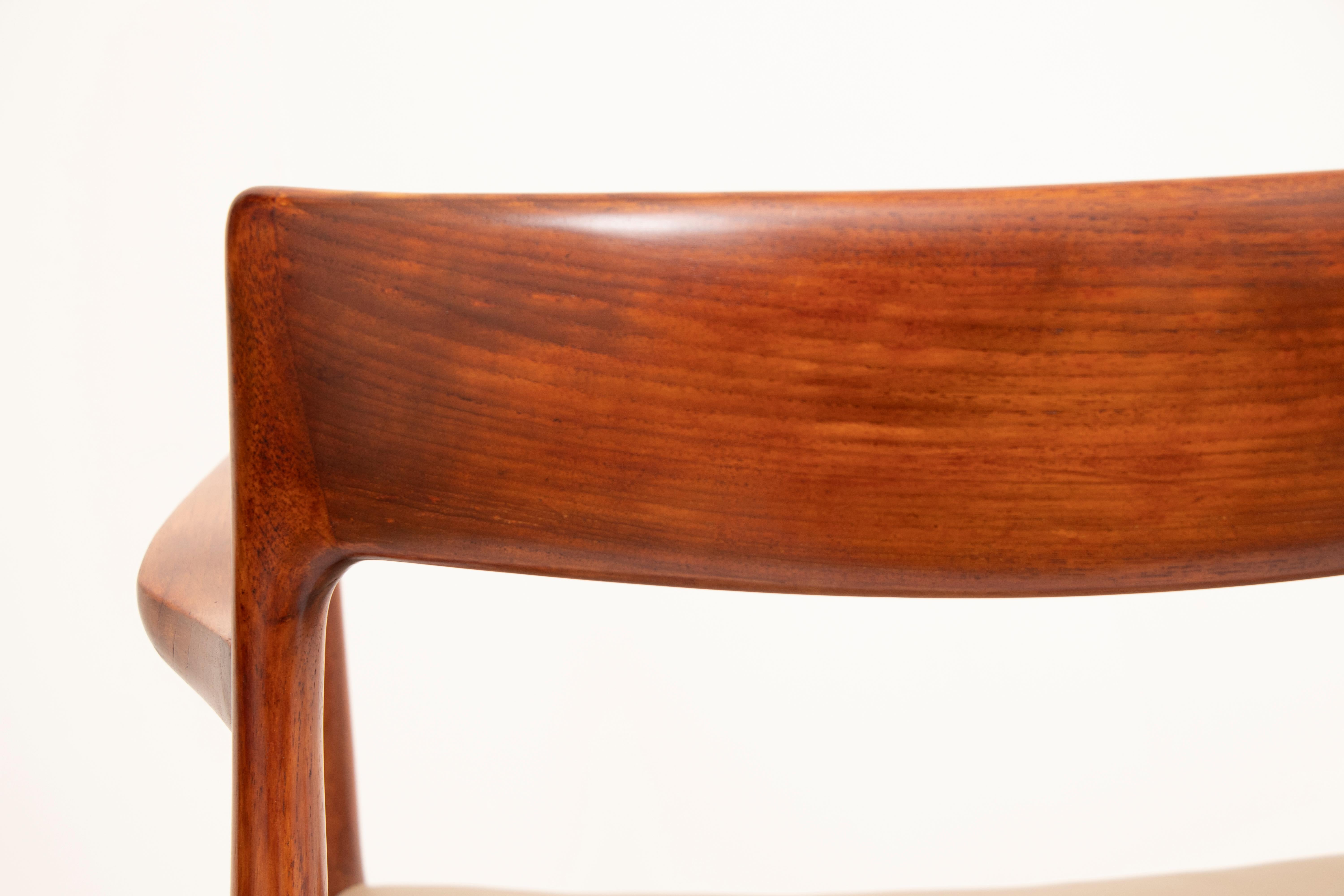 Pair of Danish Niels O Møller Model 57 Teak Carver Armchair Dining Chairs 7