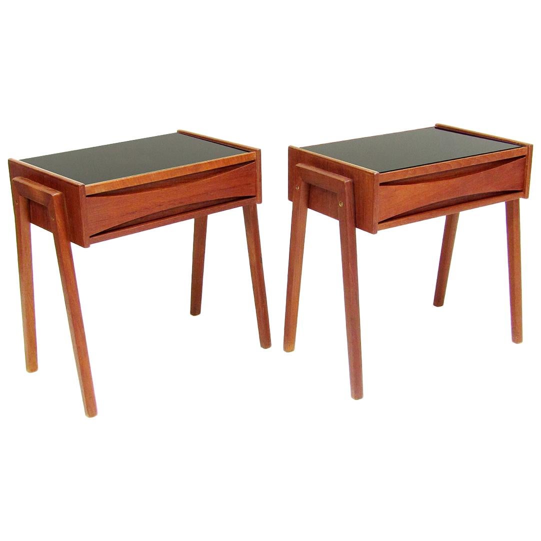 Pair of Danish Nightstand Side Tables Attributed to Arne Vodder