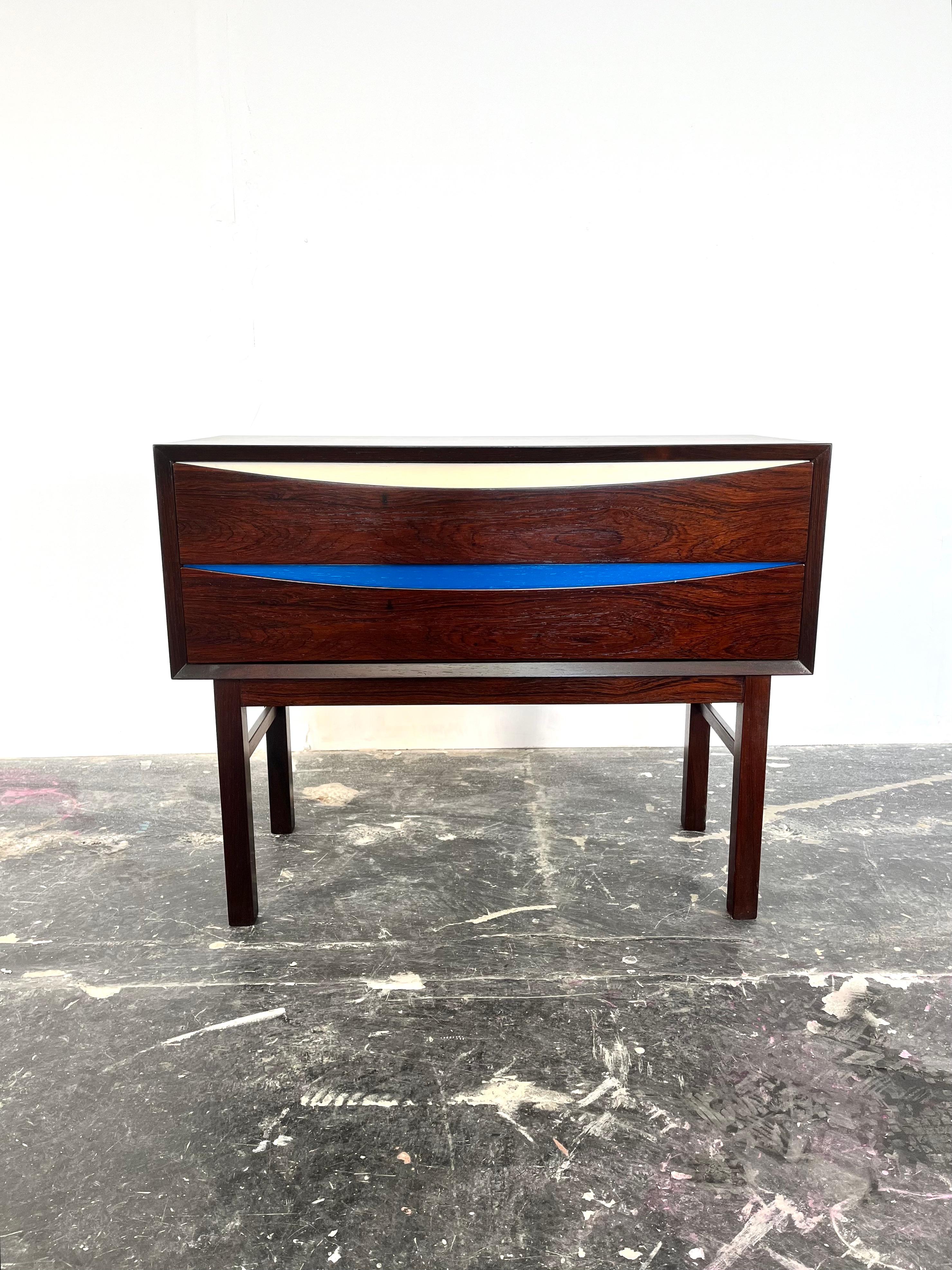 Unknown Pair of Danish Nightstands in Rosewood in the style of Arne Vodder