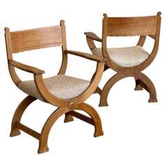 Pareja de sillones curules daneses de roble de Henning Kjærnulf, EG Møbler, años 60