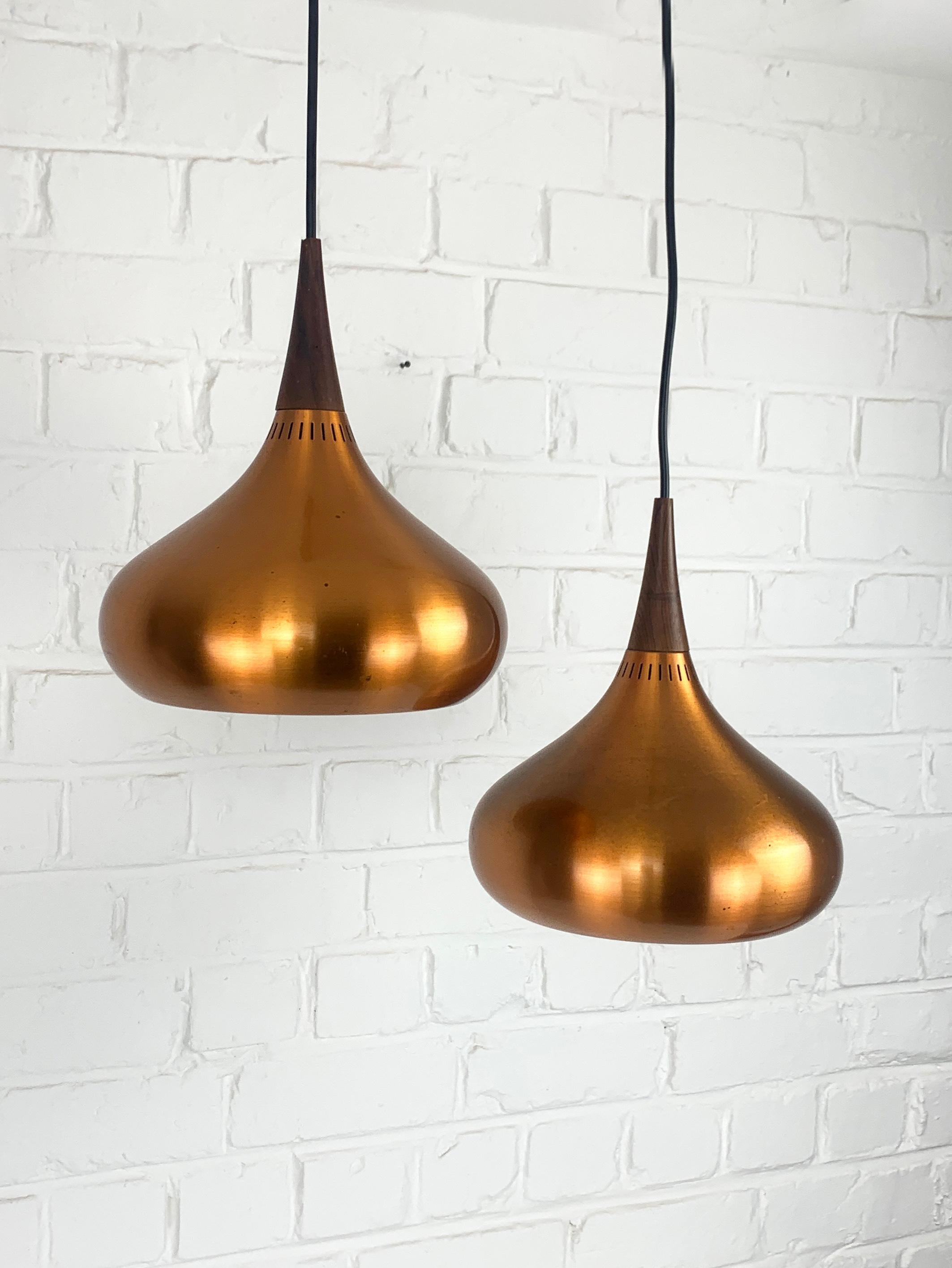 Brushed Pair of Danish Orient Minor Pendant Lamps in Copper, Jo Hammerborg, Fog & Mørup For Sale