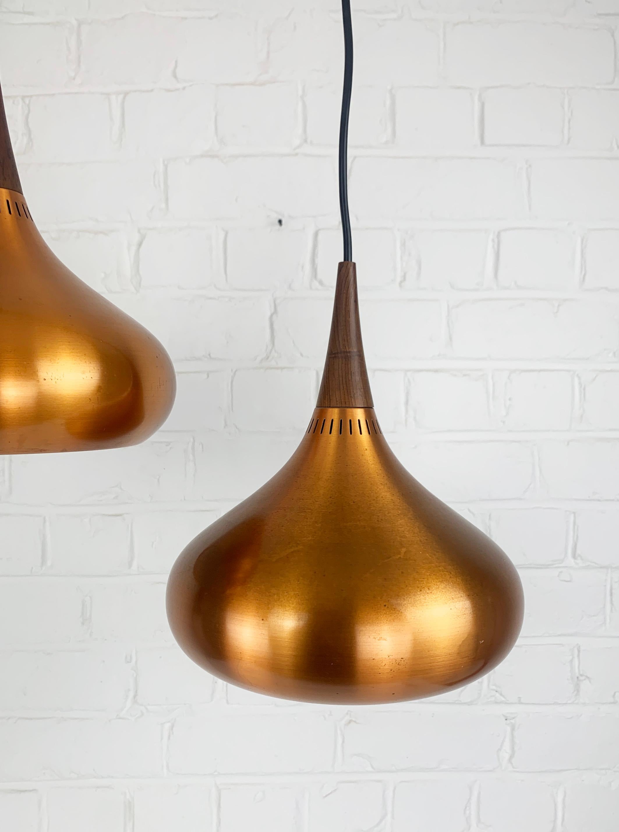 Metal Pair of Danish Orient Minor Pendant Lamps in Copper, Jo Hammerborg, Fog & Mørup For Sale