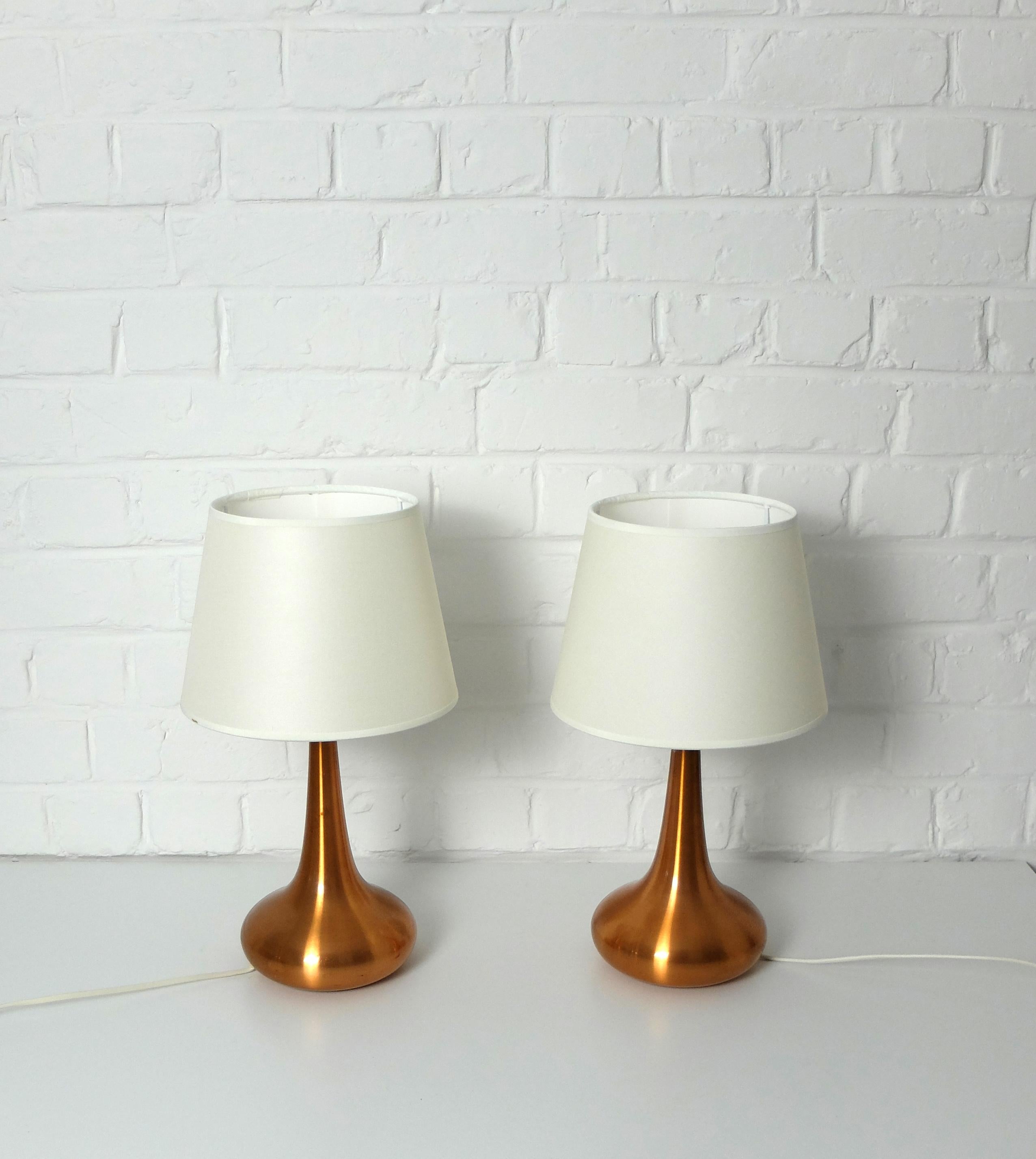 Brushed Pair of Danish Orient Table Lamps in Copper by Jo Hammerborg, Fog & Mørup, 1960s For Sale