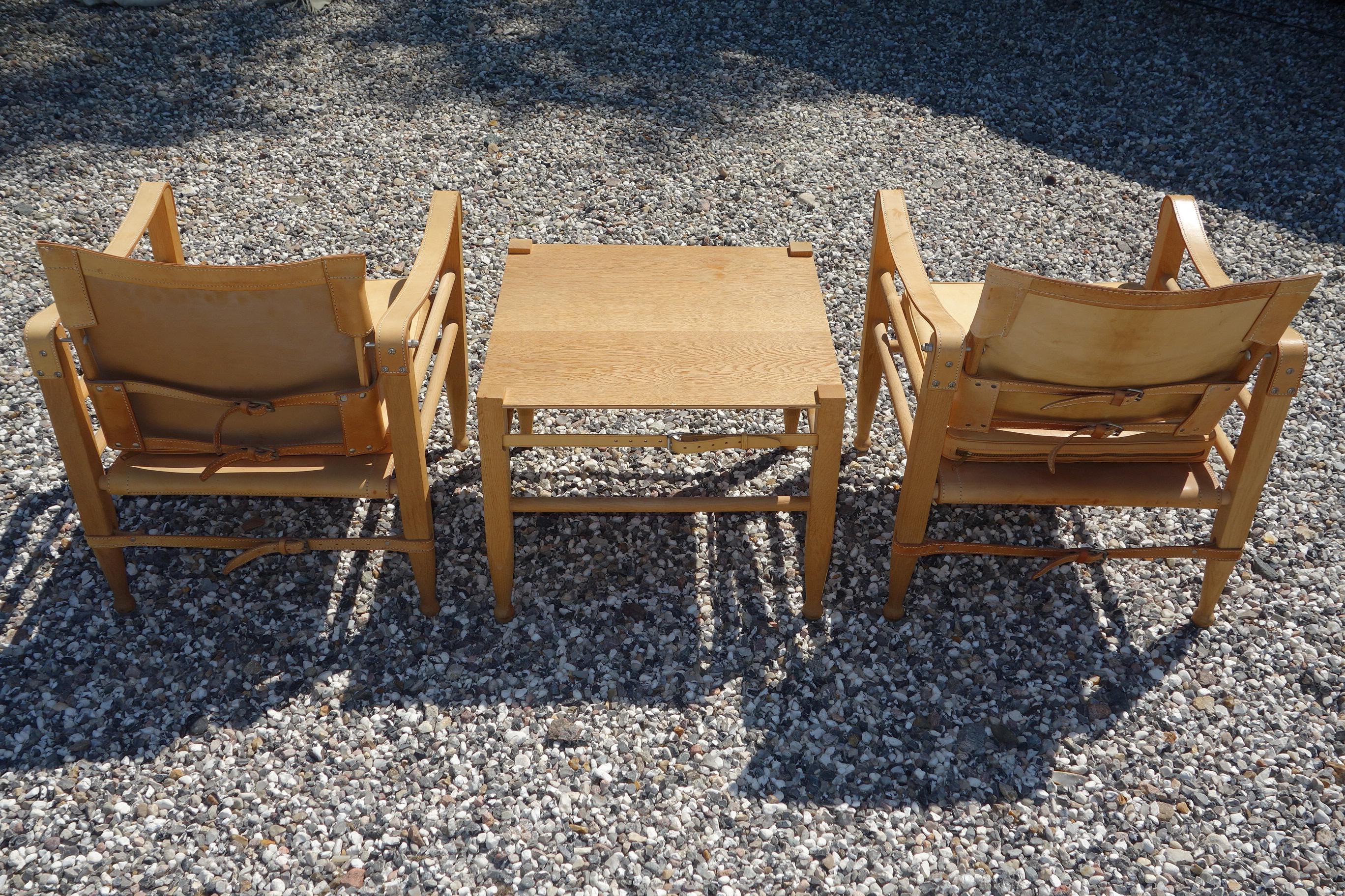 Pair of Danish Oxhide Safari Chairs Kaare Klint Style from 1970 For Sale 4