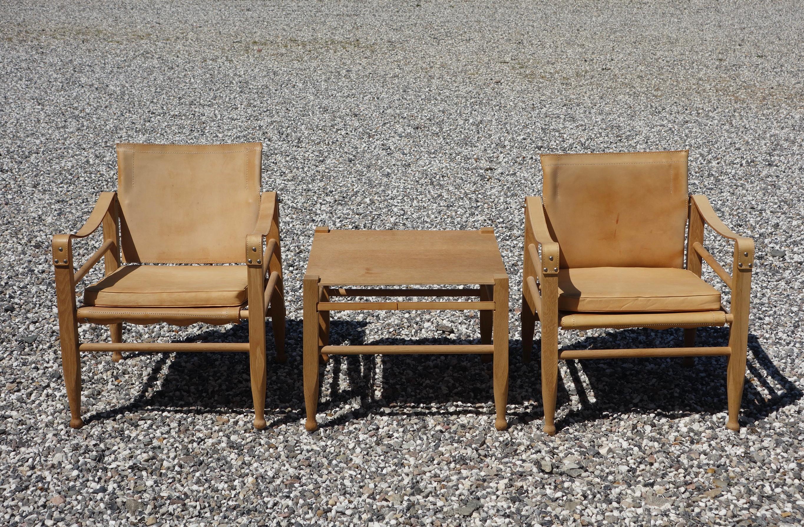 Oak Pair of Danish Oxhide Safari Chairs Kaare Klint Style from 1970 For Sale