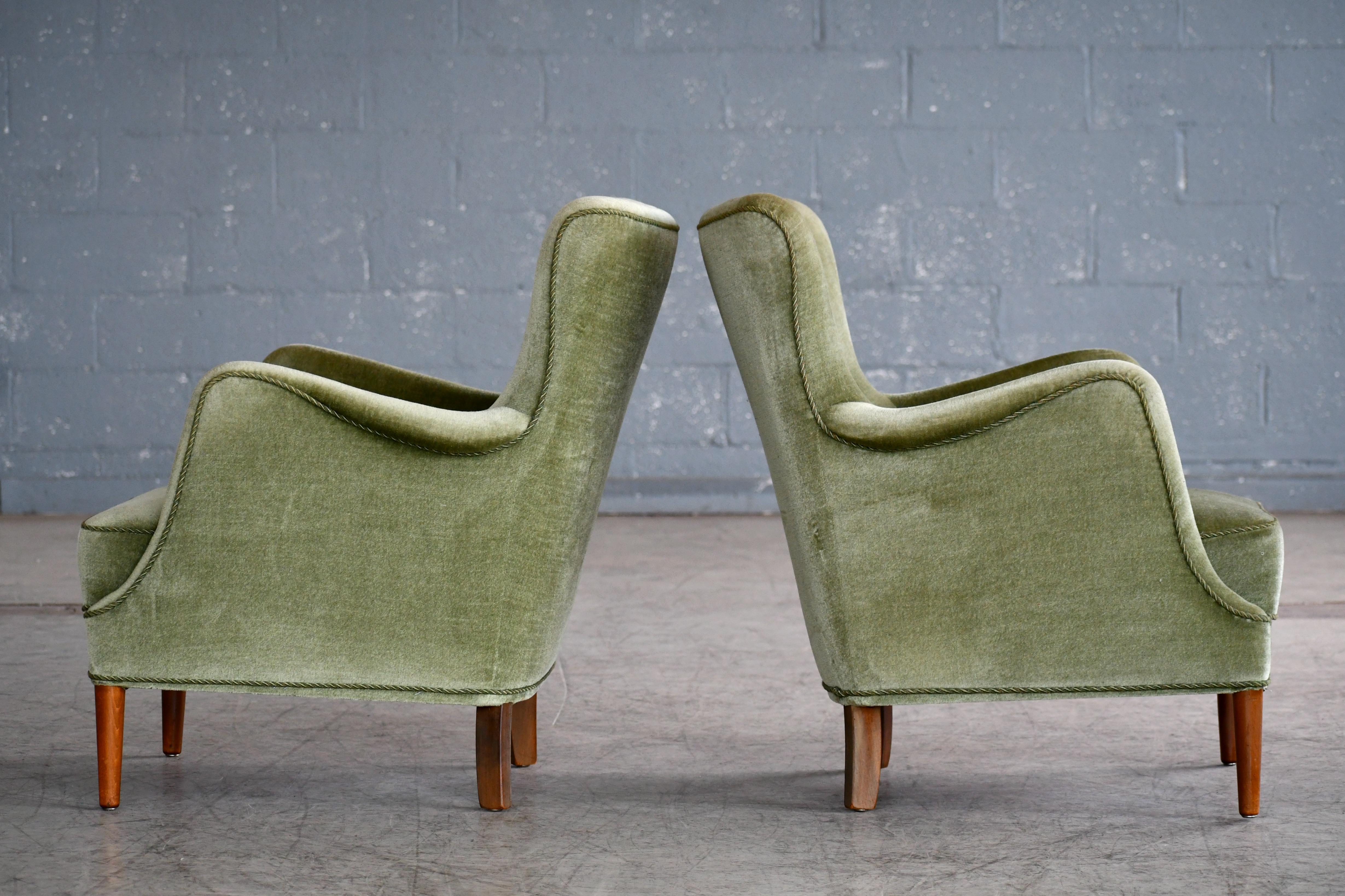Mahogany Pair of Danish Peter Hvidt  Attributed Lounge Chairs Green Mohair